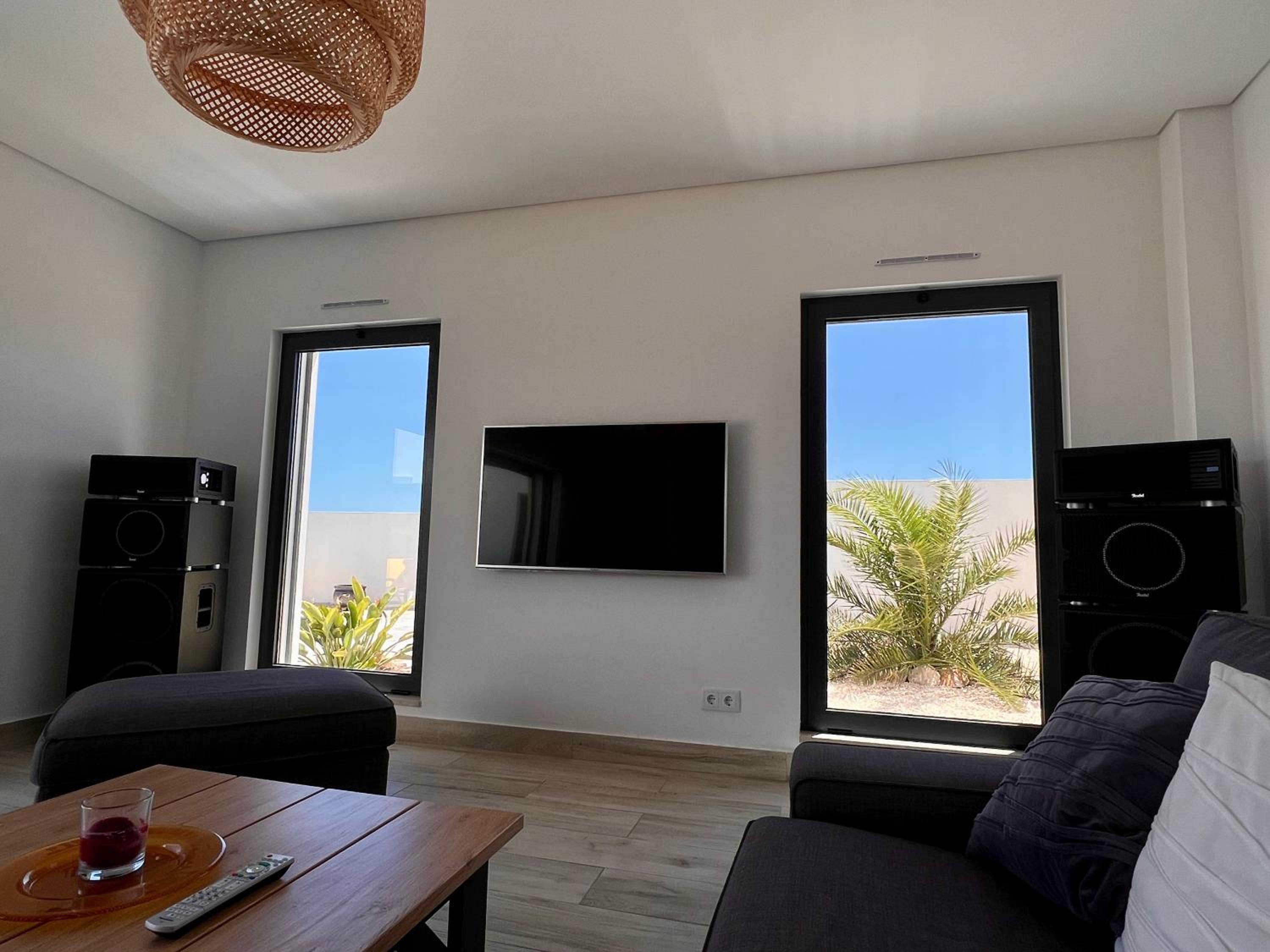Three-Bedroom Villa photo 1