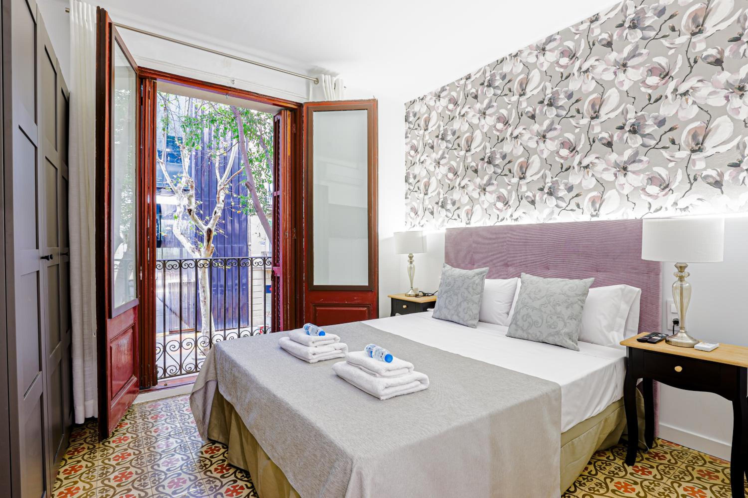 Apartamento con Balcón