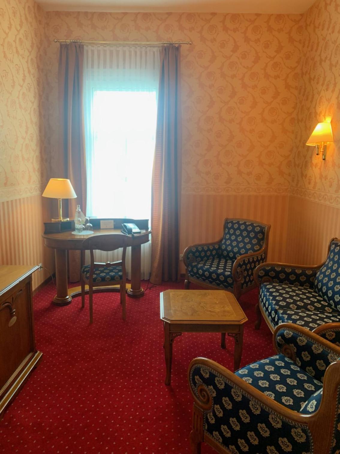 Suite - Photo 4