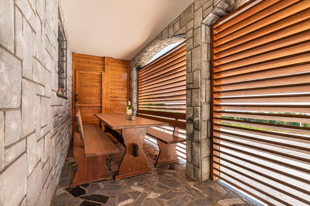 One-Bedroom House photo 3