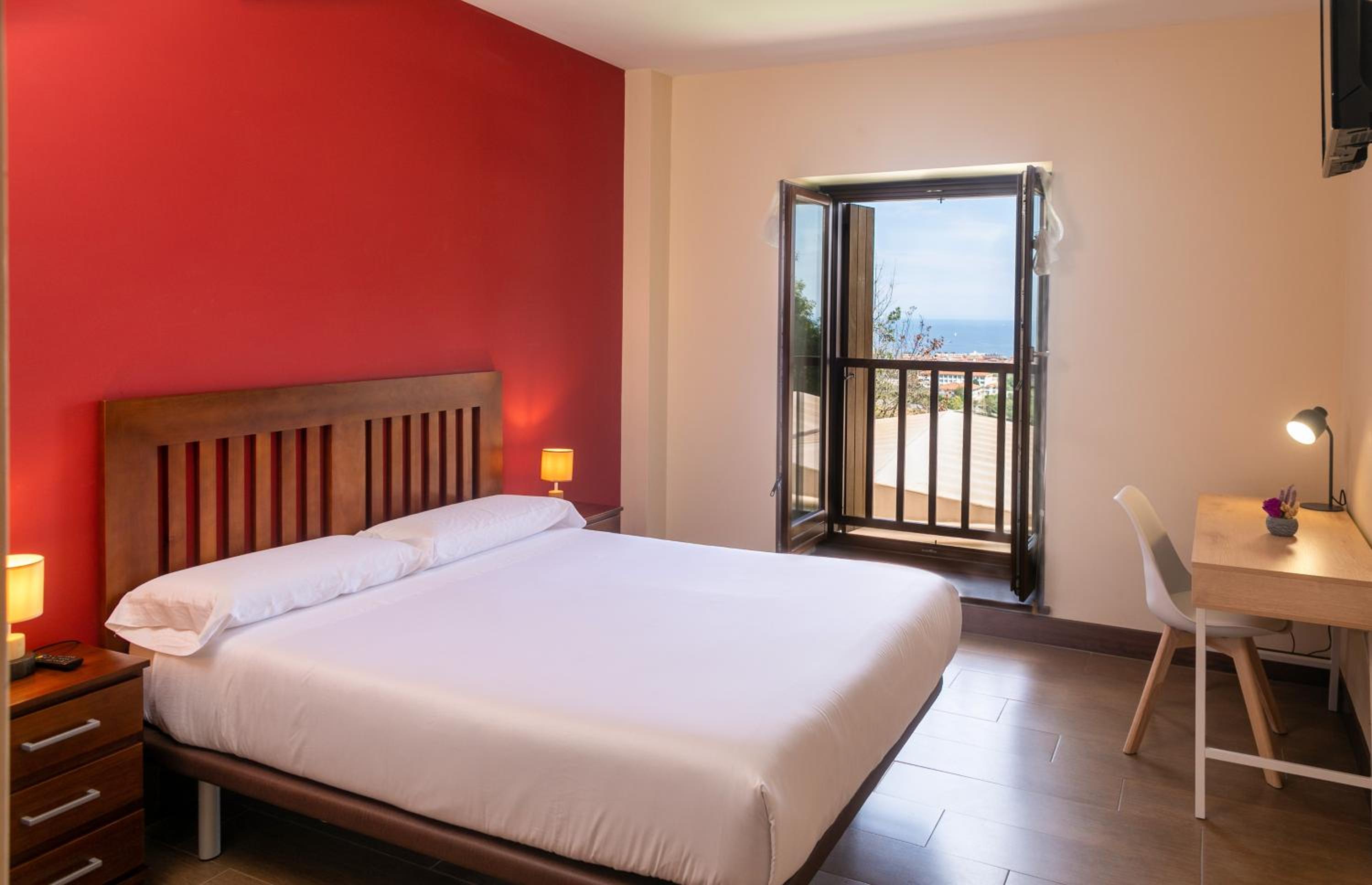 Standard Double Room - Photo 5