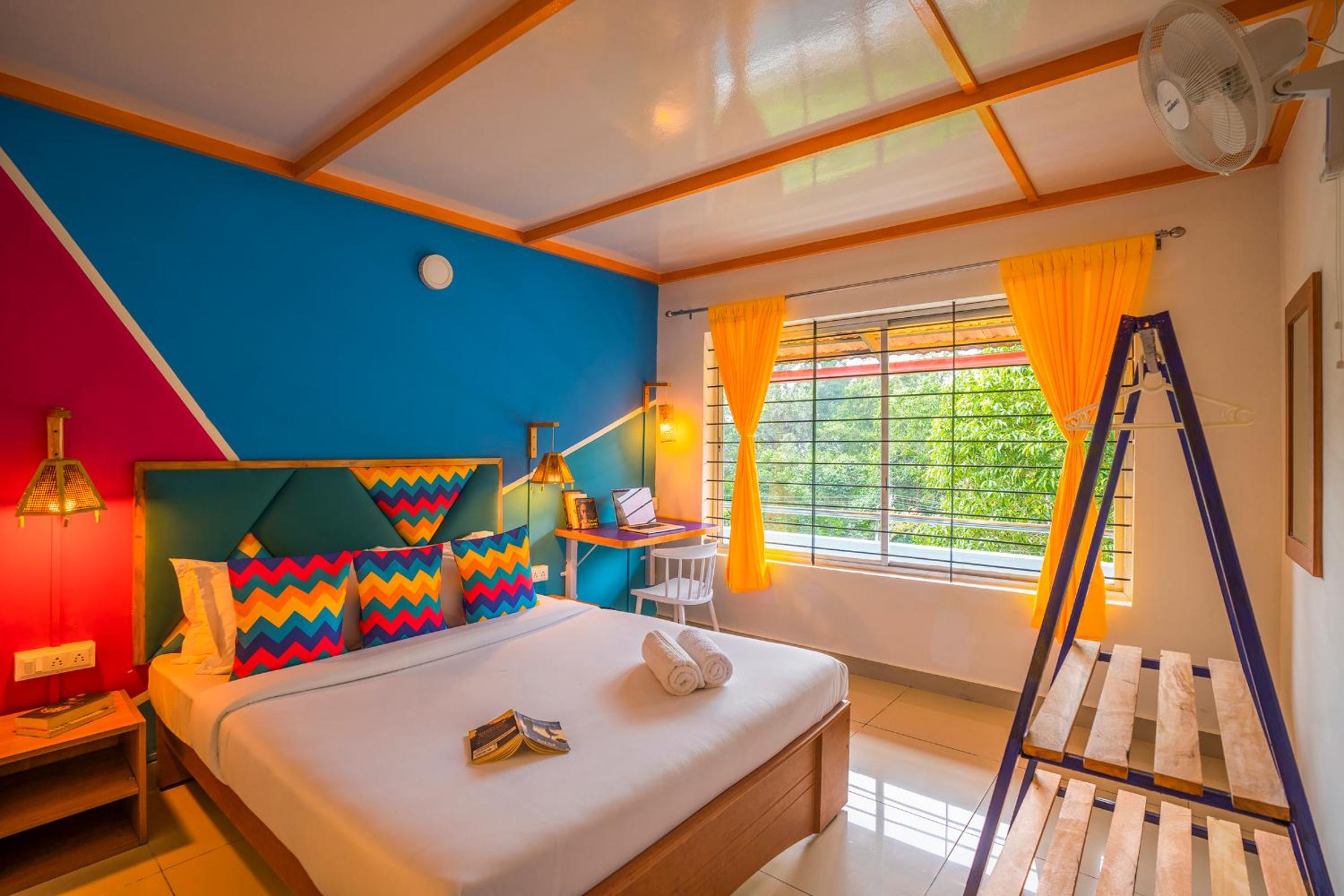 Deluxe Private A/C Room with Ensuite Bathroom - Photo 1