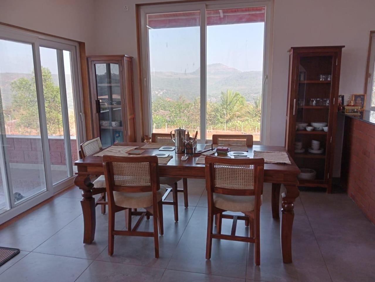 Villa photo 3