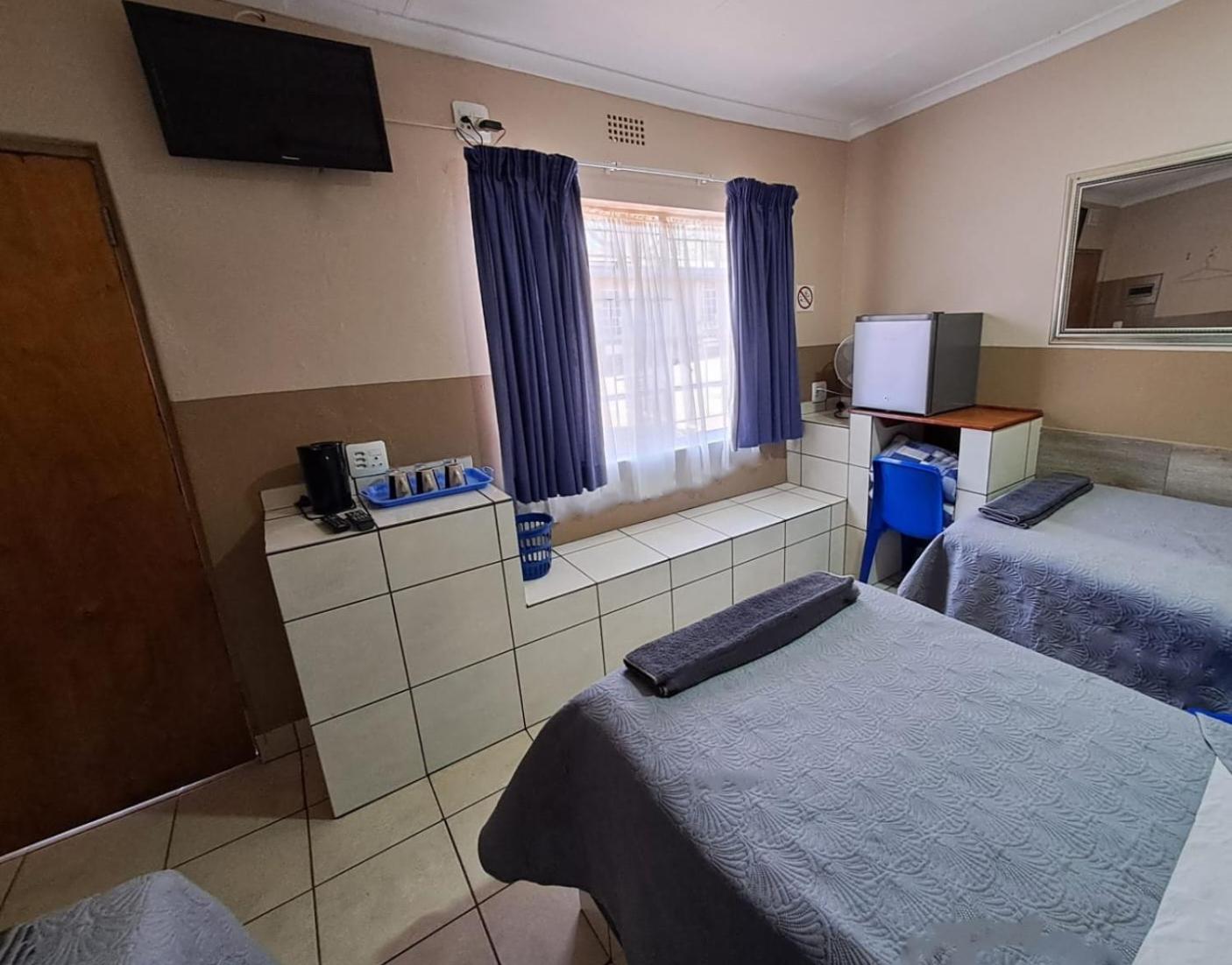 Triple Room photo 2