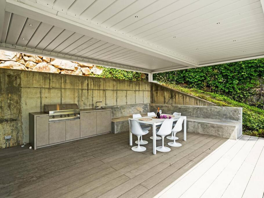 Villa photo 2