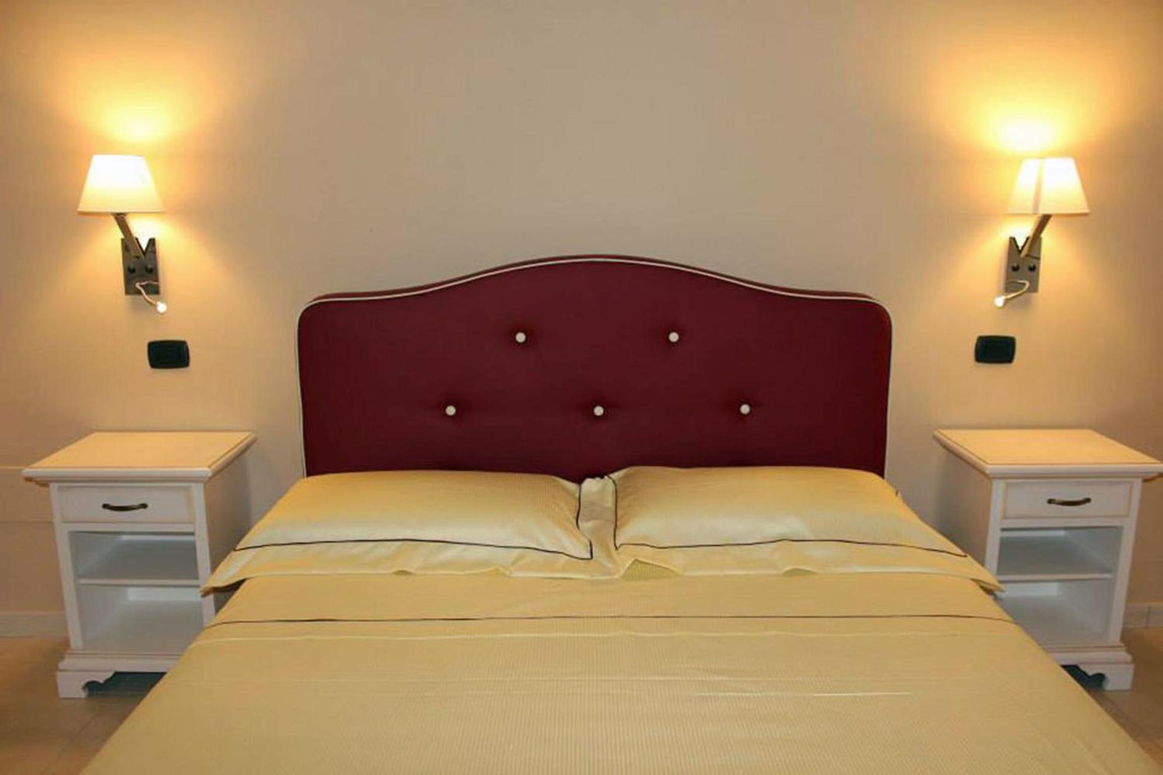 Large Double Room photo 2