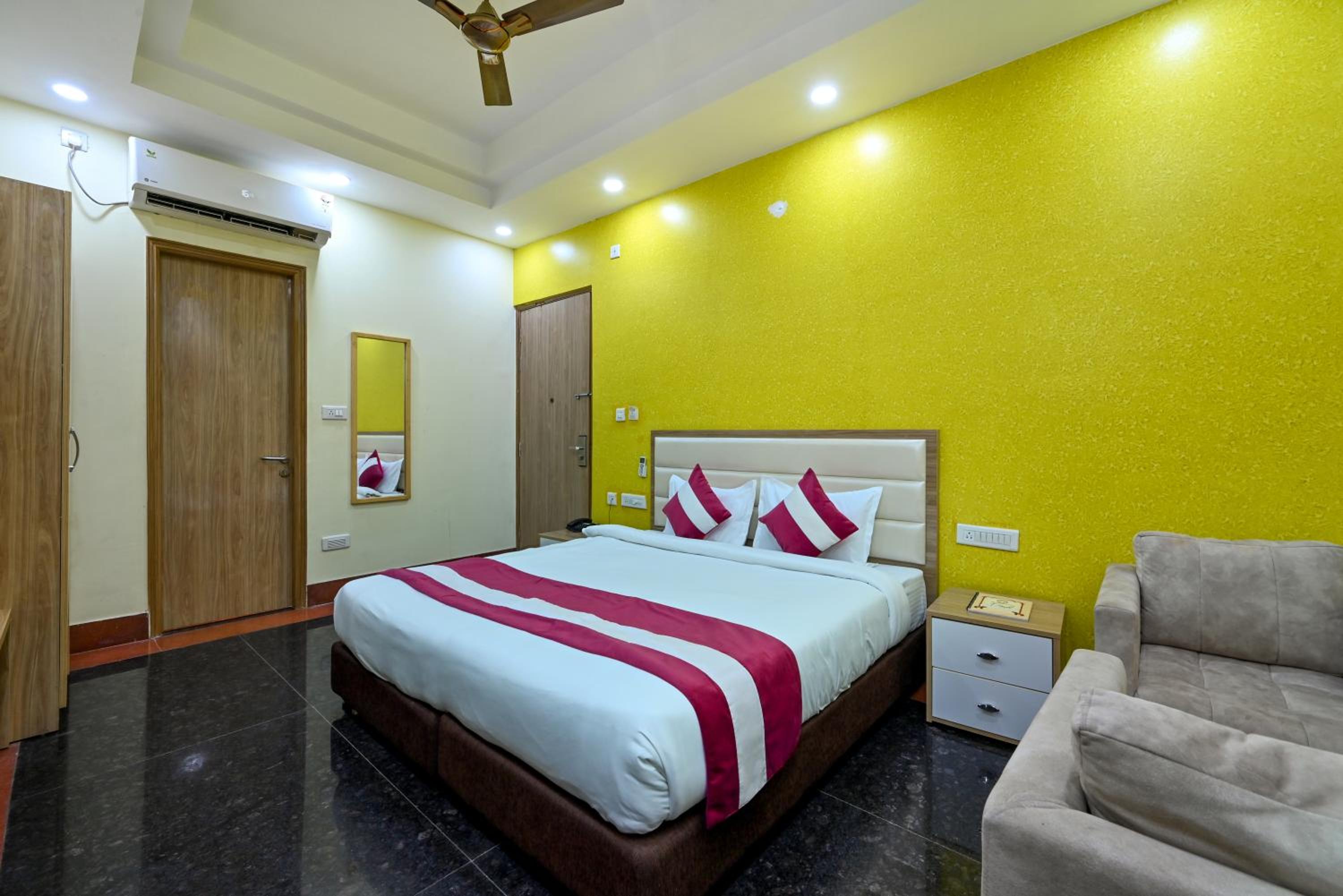 Deluxe Double Room - Photo 18