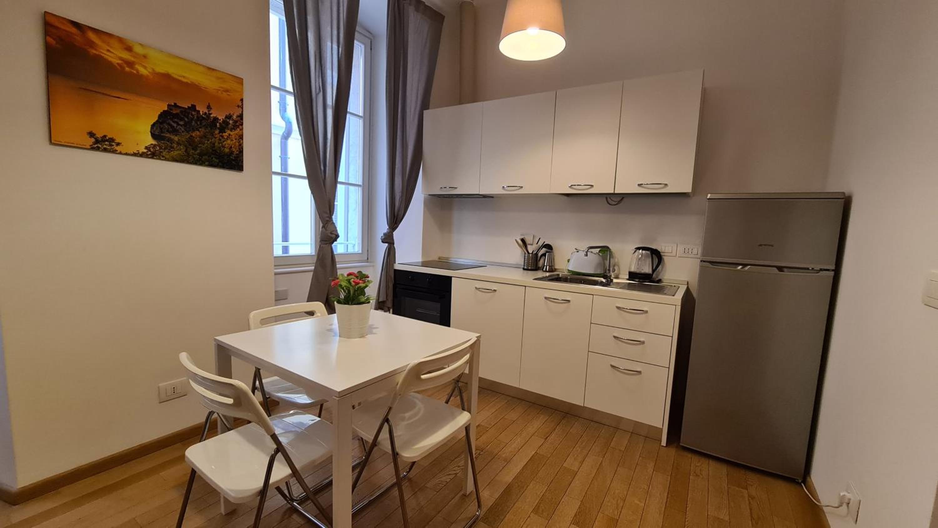 Apartment - Photo 2