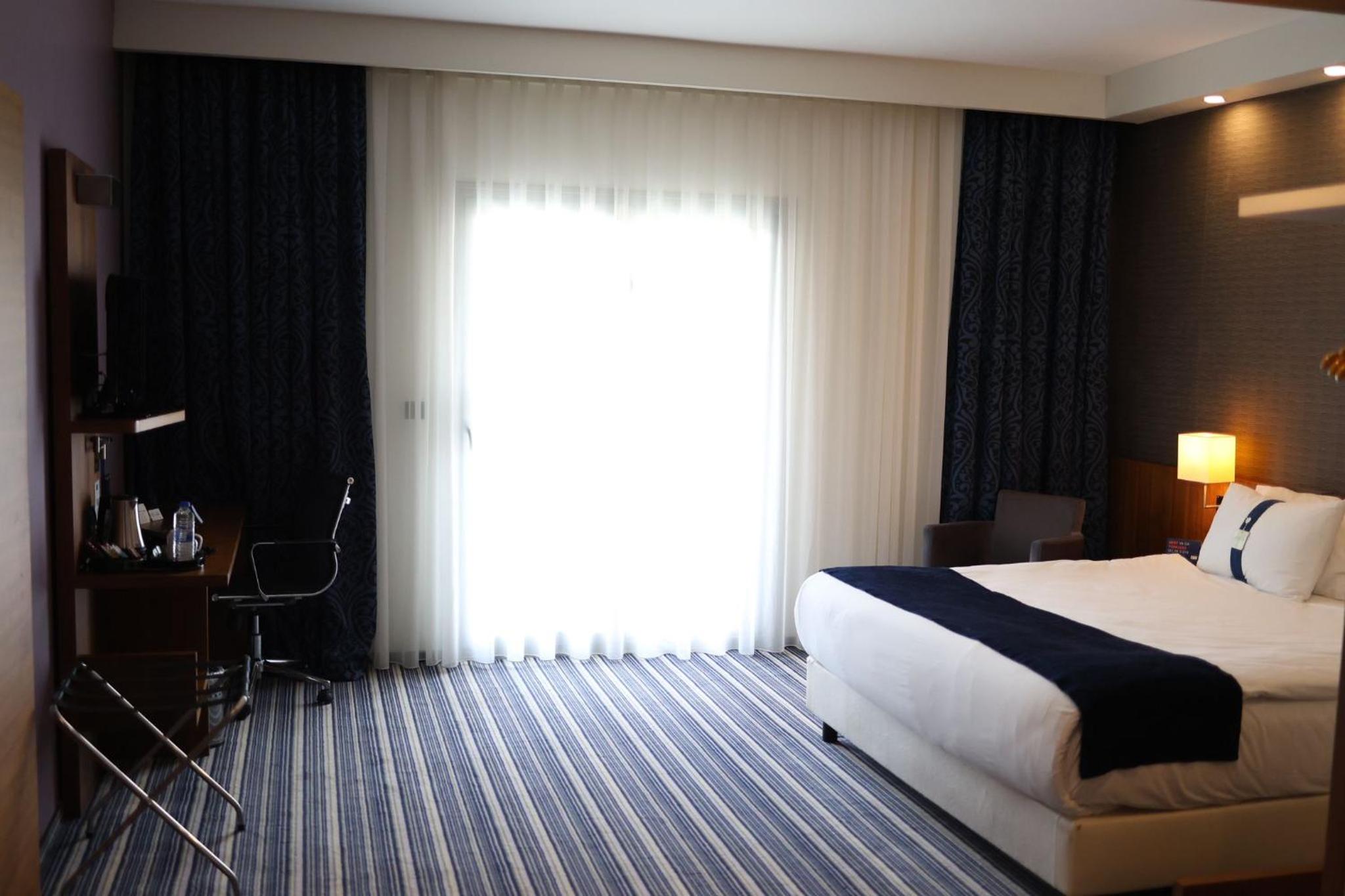 Standard Room with Free Breakfast photo 2