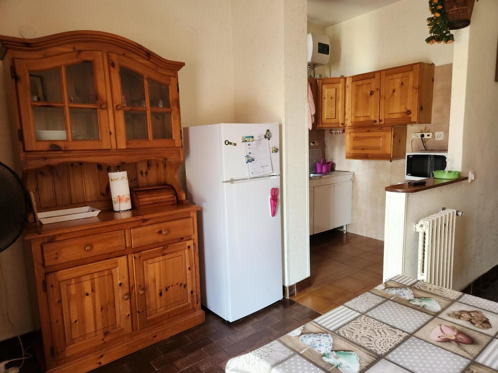 Two-Bedroom Apartment - Photo 2