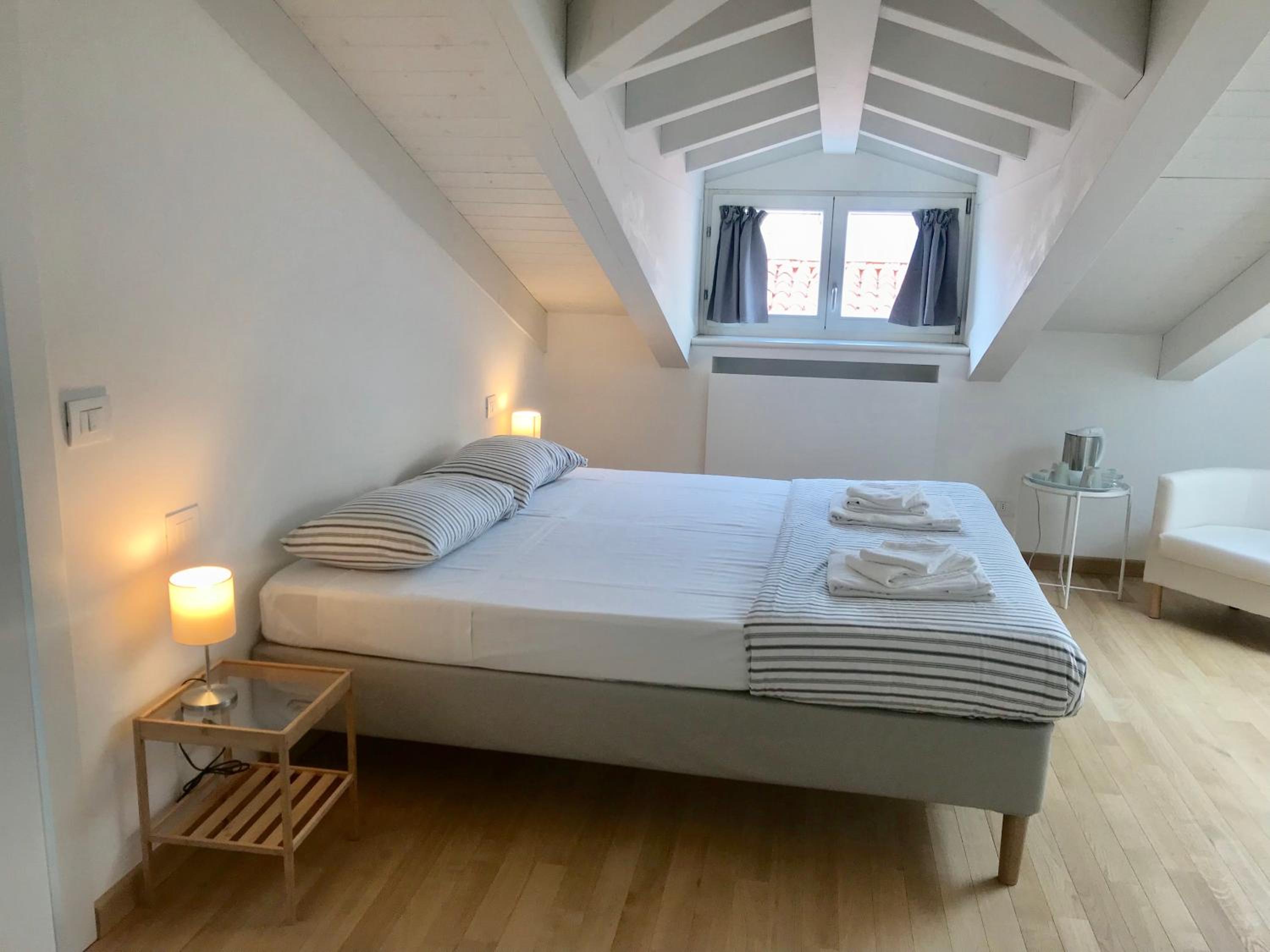Standard Double or Twin Room - Photo 3