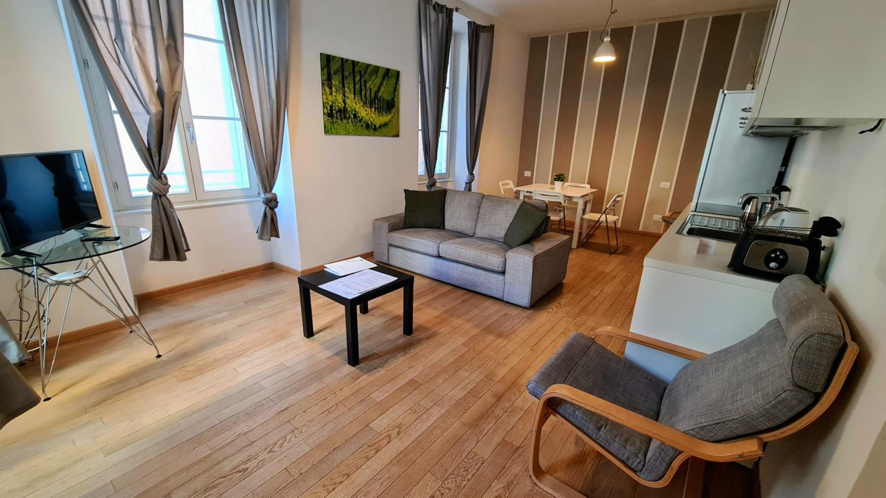 Standard One-Bedroom Apartment photo 1
