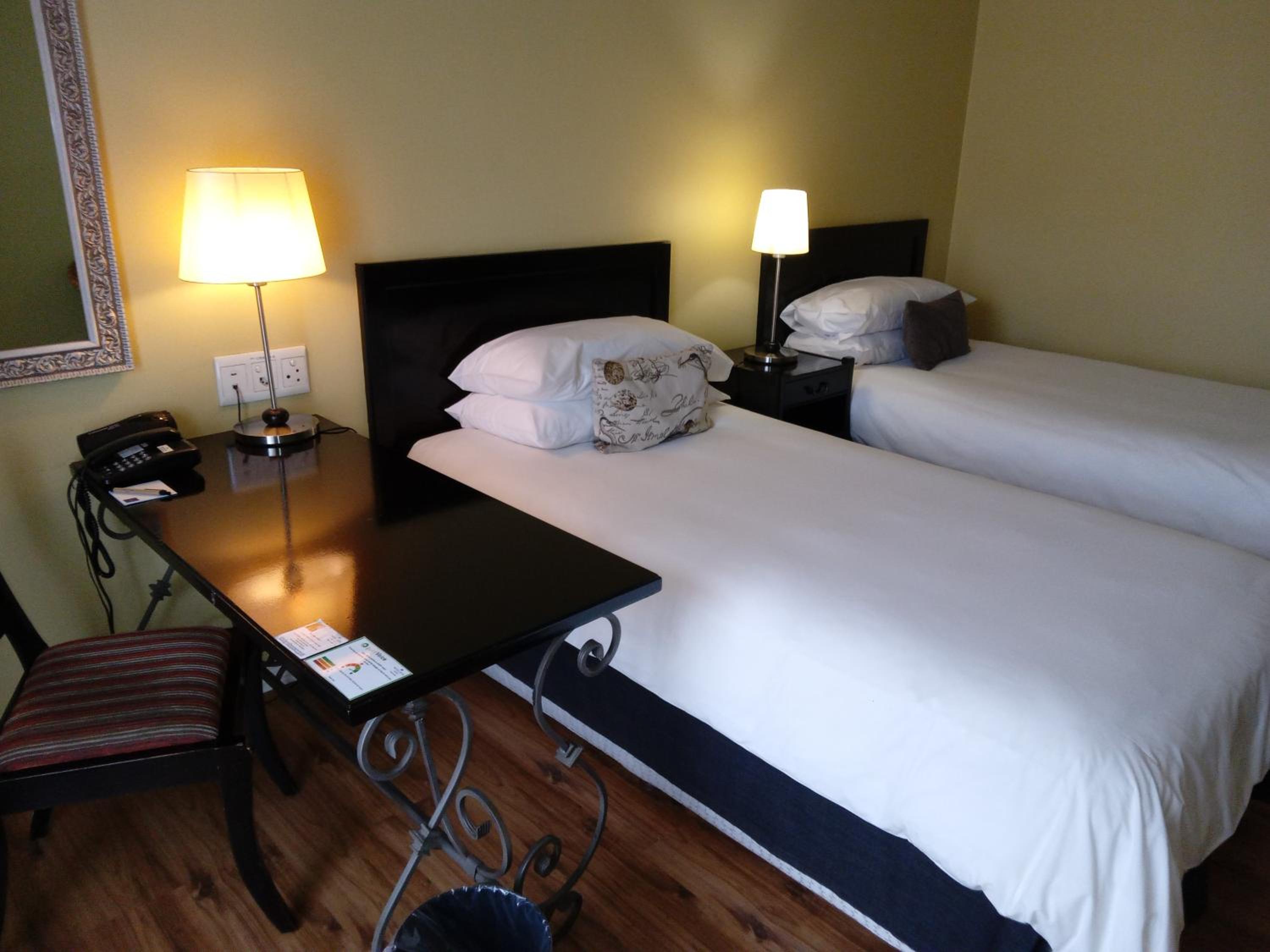 Guest Room, 2 Twin - Photo 4