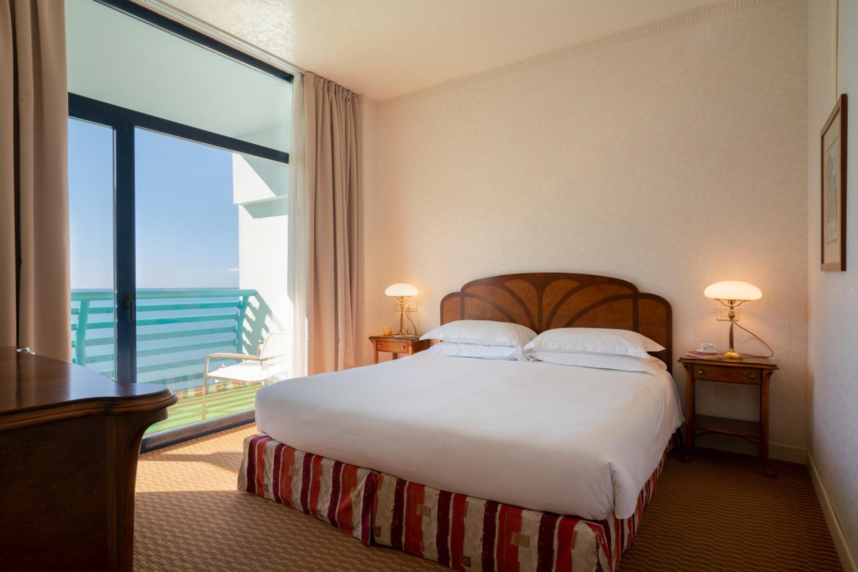 Superior Junior Suite Sea Side - Photo 4
