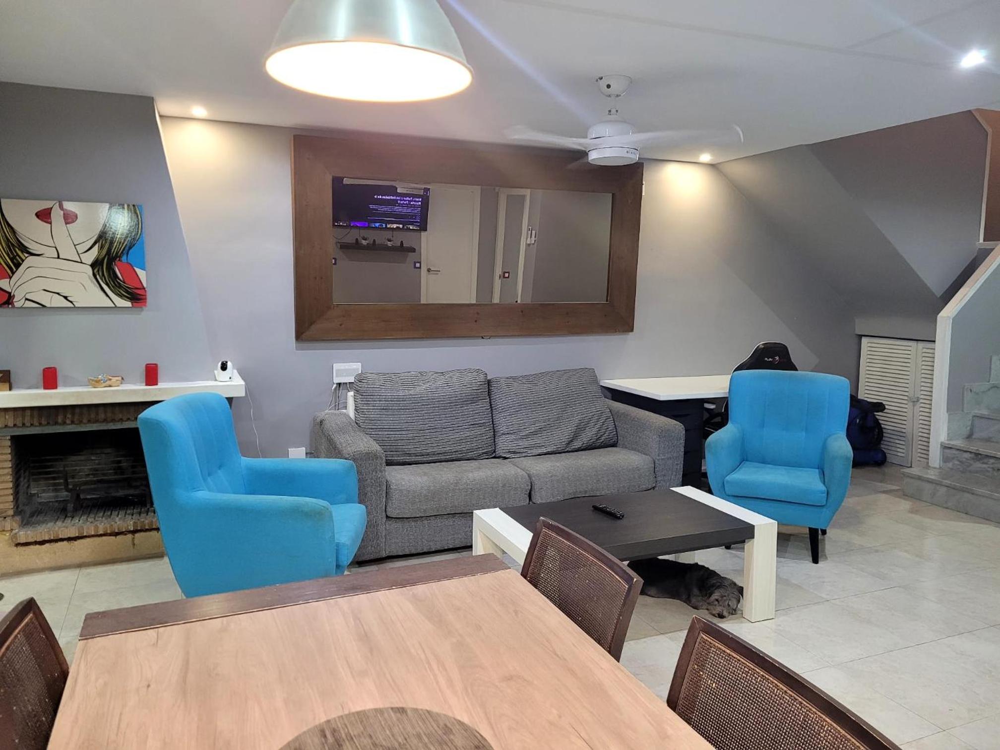 Casa de cuatro habitaciones