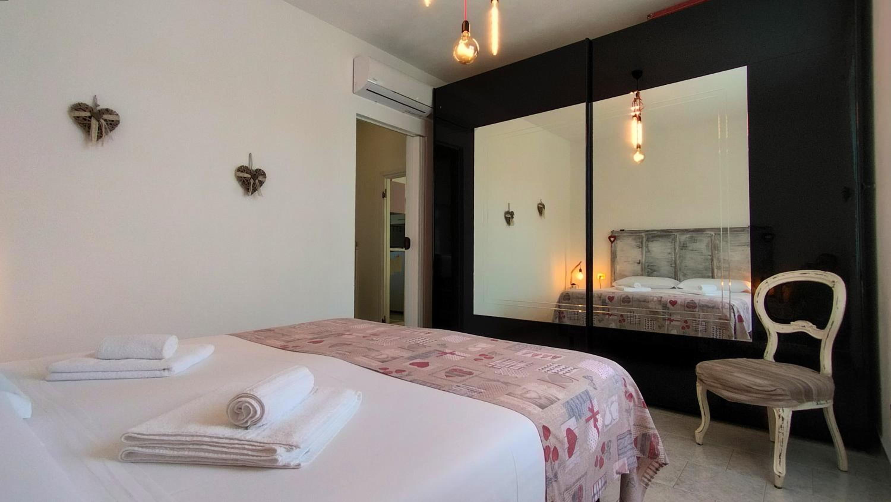 One-Bedroom Apartment - Photo 32
