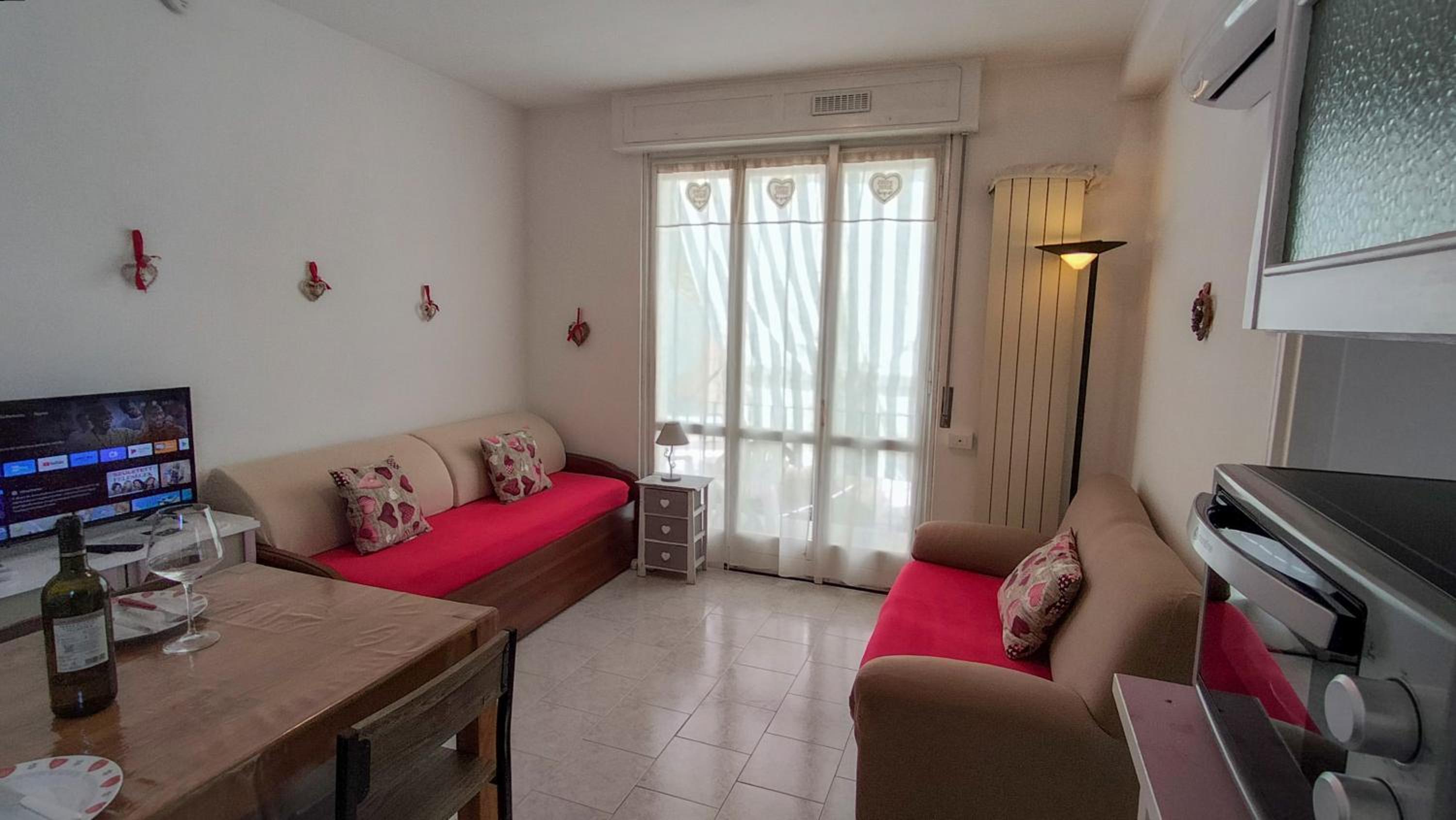 One-Bedroom Apartment - Photo 24