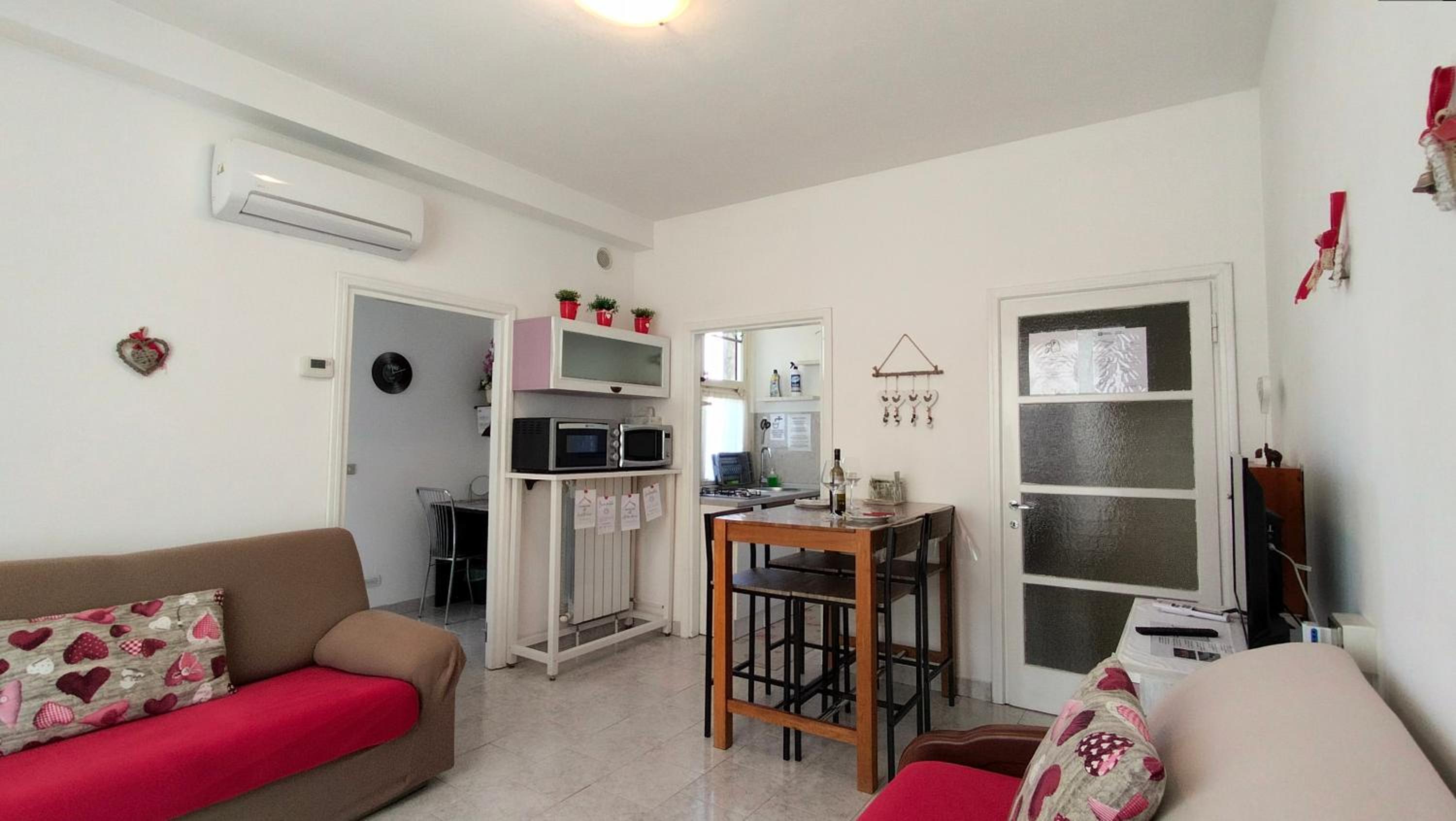 One-Bedroom Apartment - Photo 23