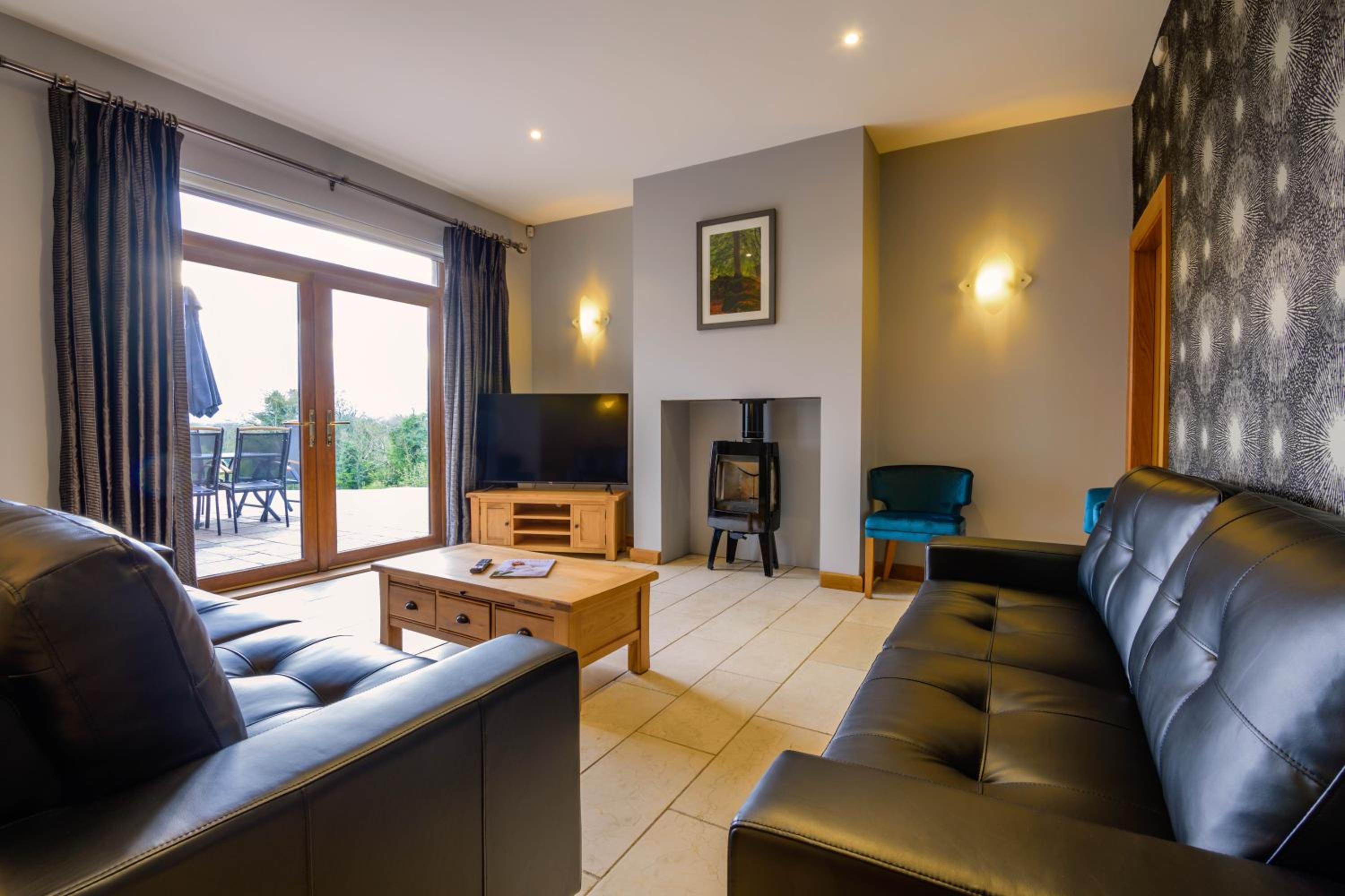 Woodside Residence  photo 1