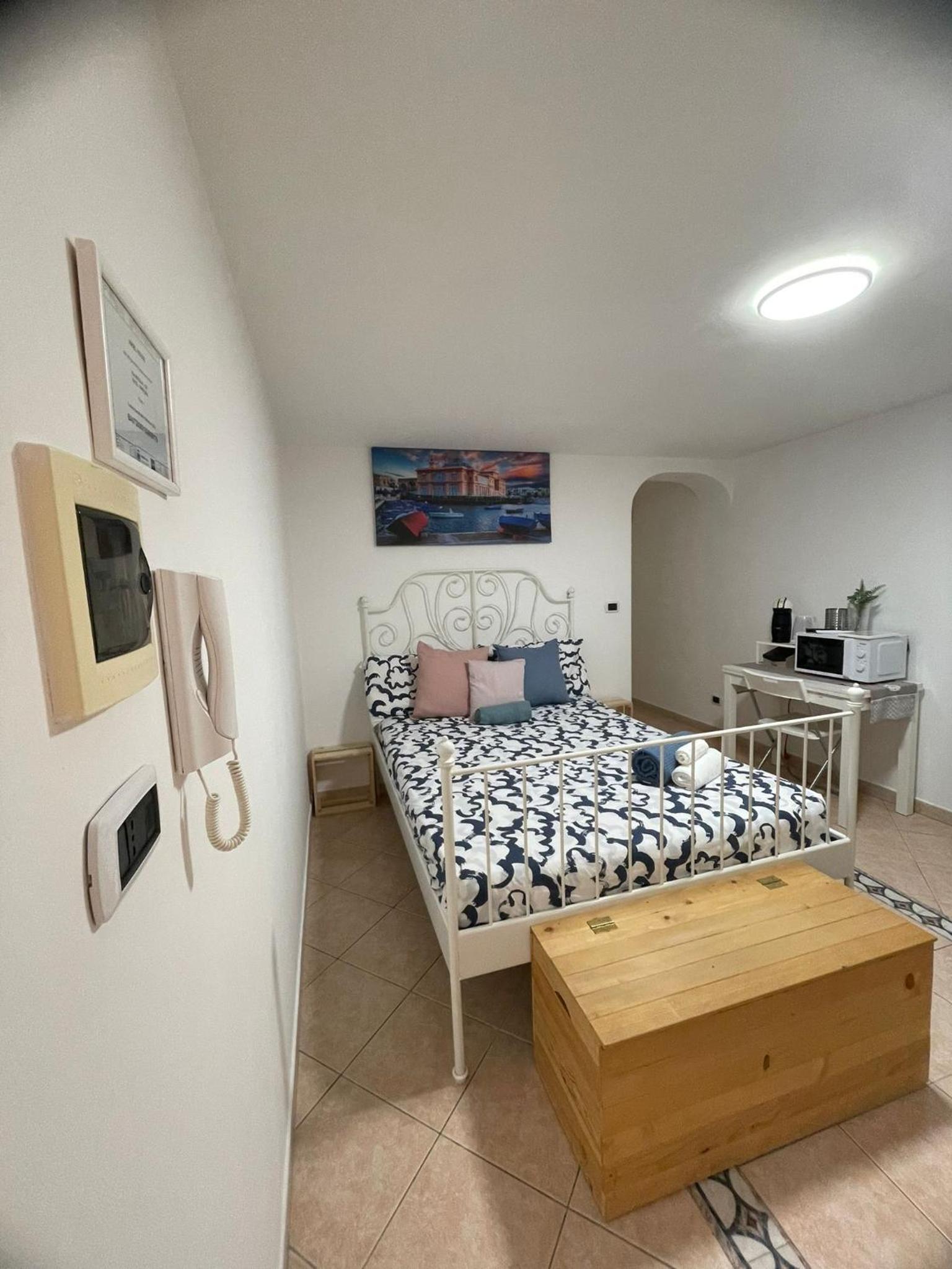 One-Bedroom House