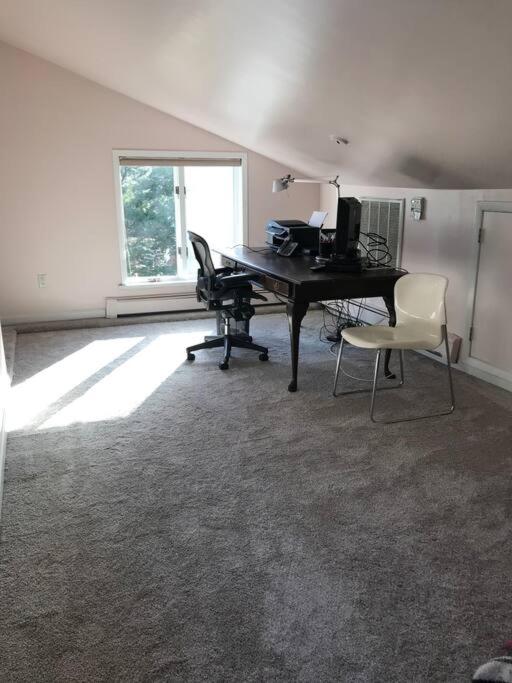 Three-Bedroom House photo 2