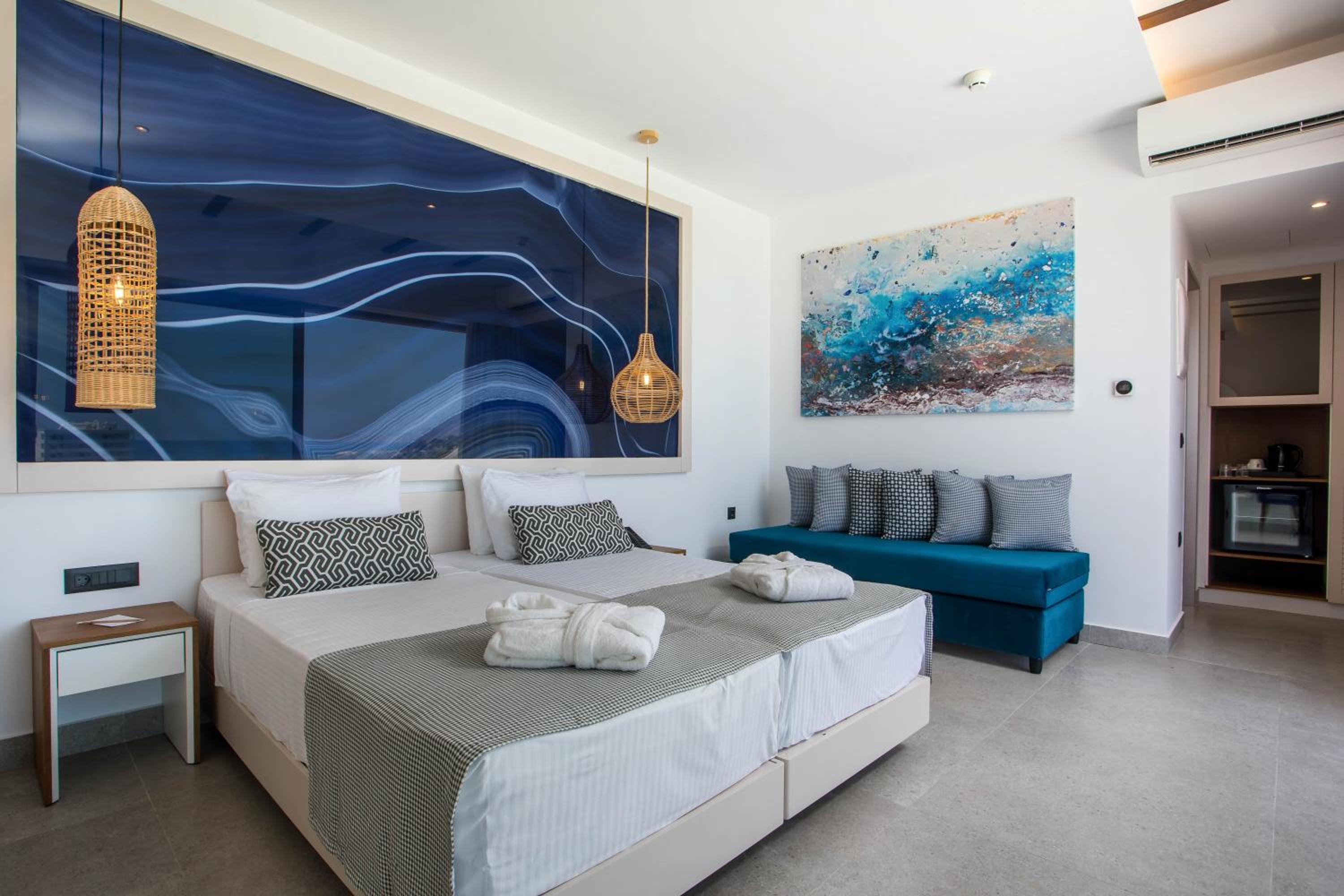 Suite with Private Pool photo 3