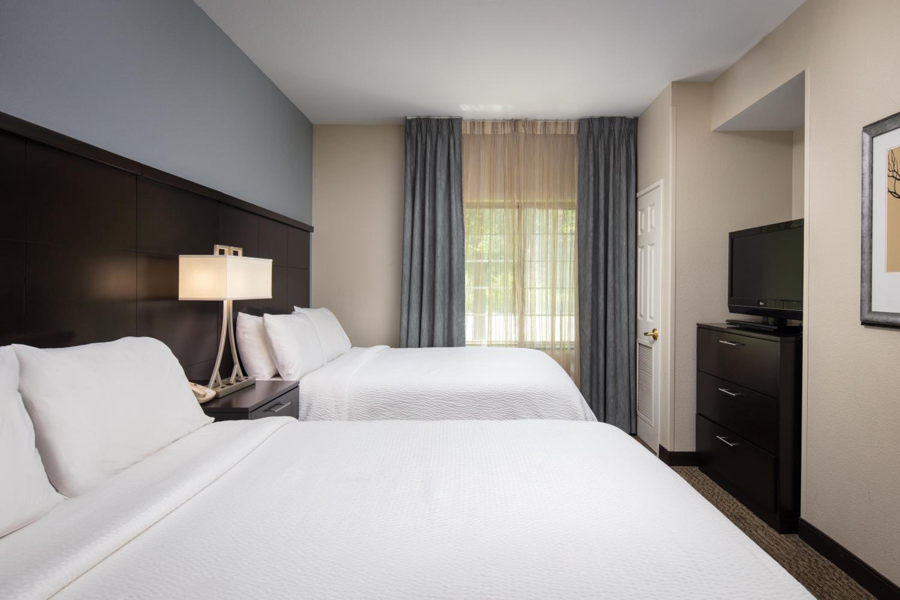 One-Bedroom Suite with Two Queen Beds - Photo 1
