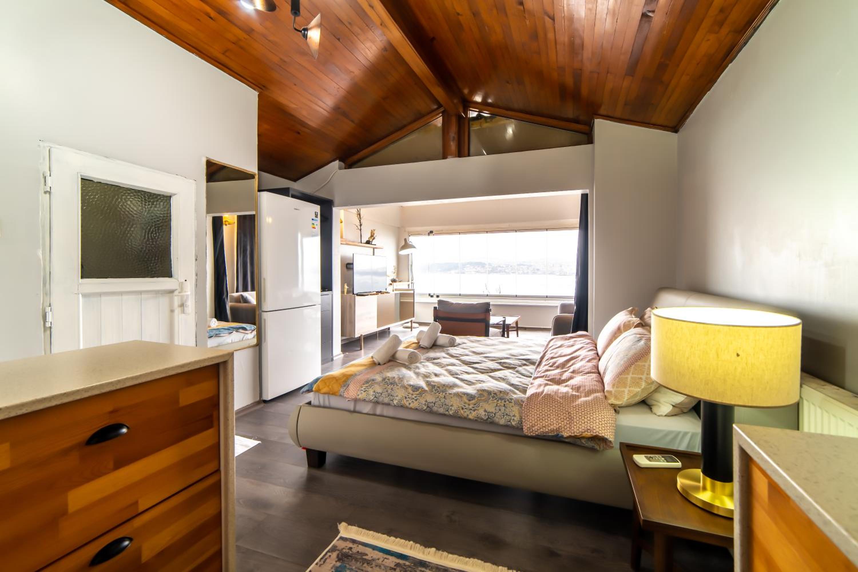 Deluxe Triple Room with Sea View photo 3
