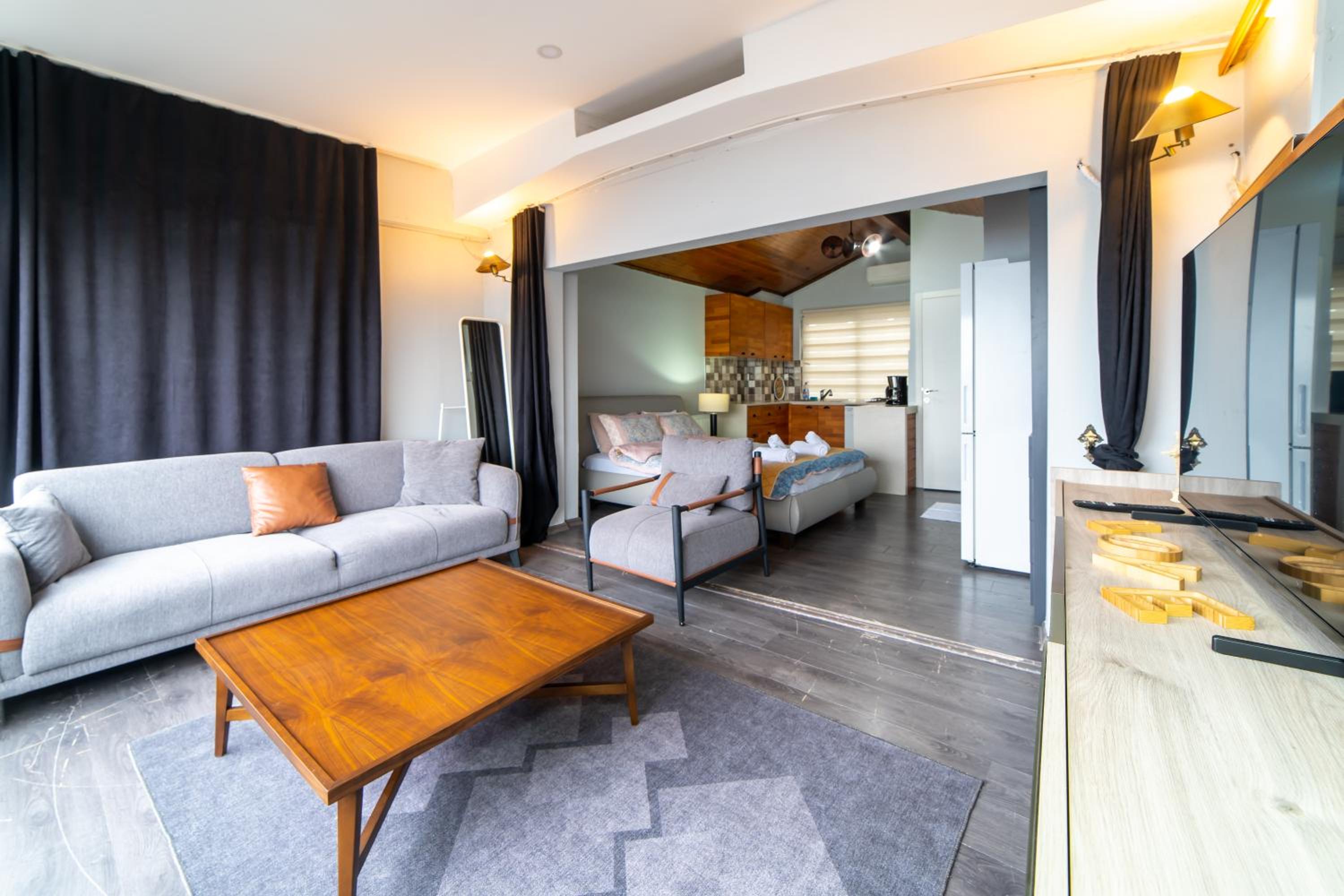 Deluxe Triple Room with Sea View photo 2