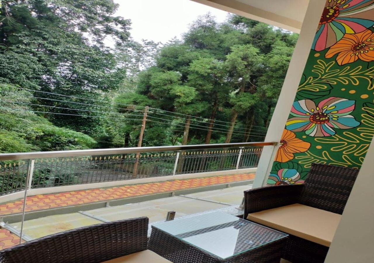 Deluxe Family Room - Photo 8