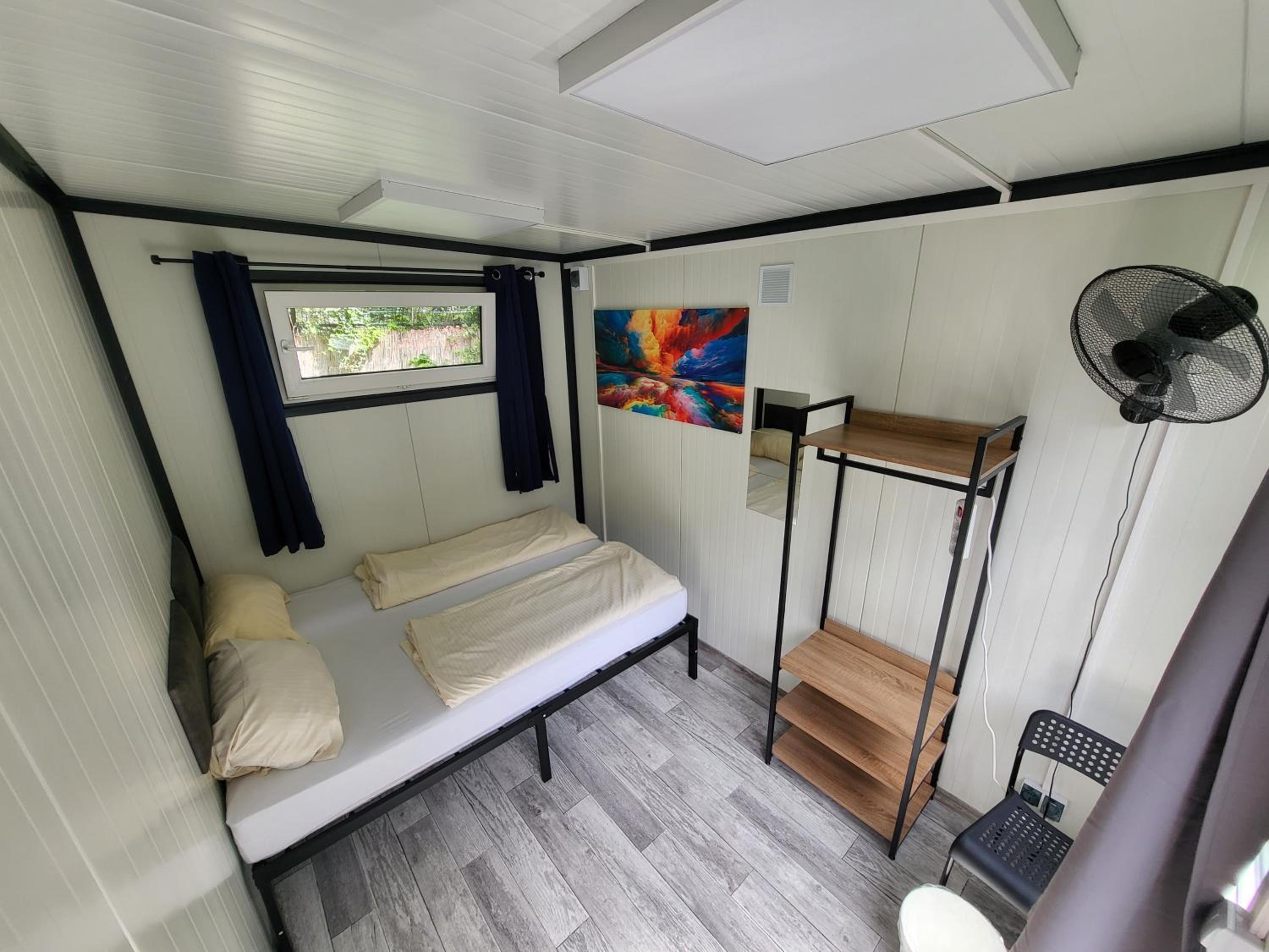 Double-bed Cottage with Shared Bathroom photo 1