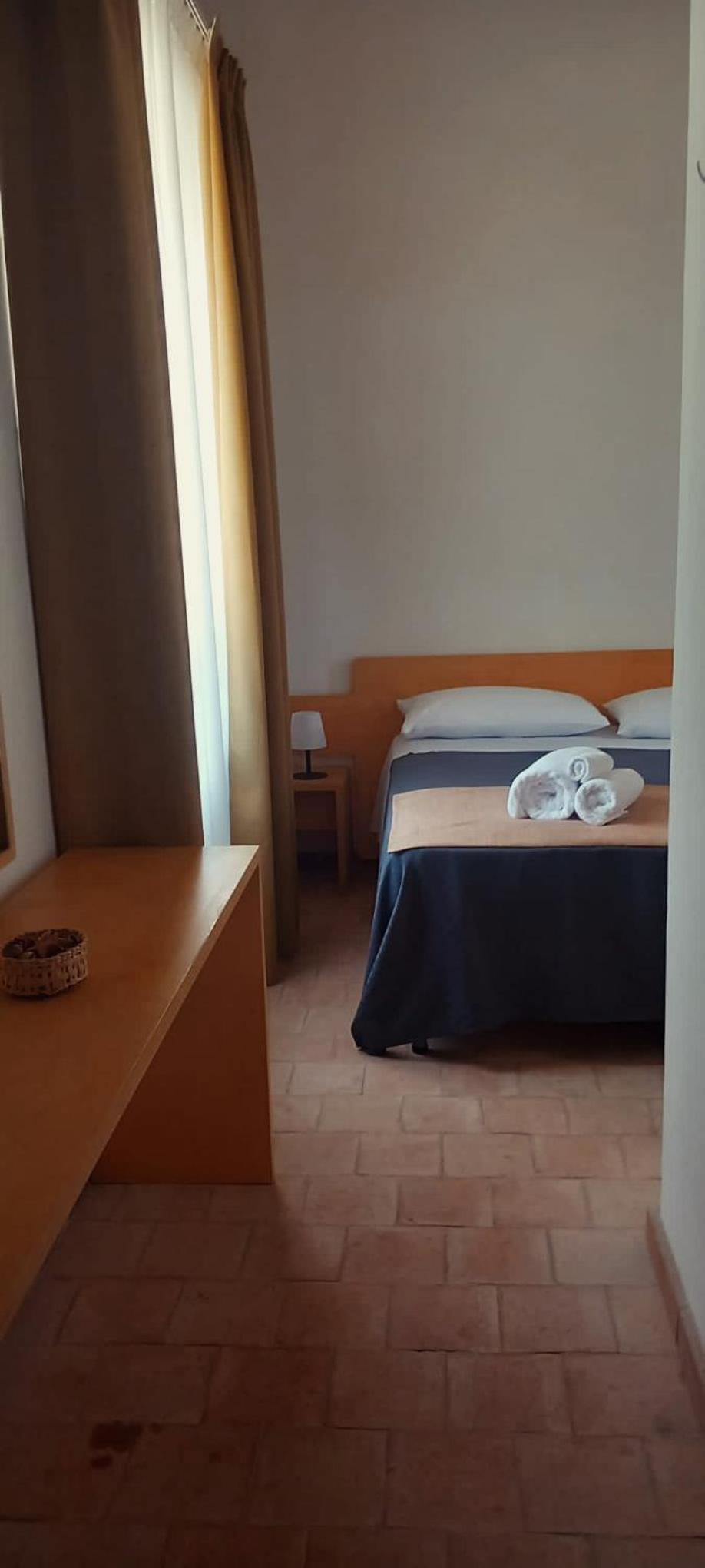 Quadruple Room with Bathroom photo 2