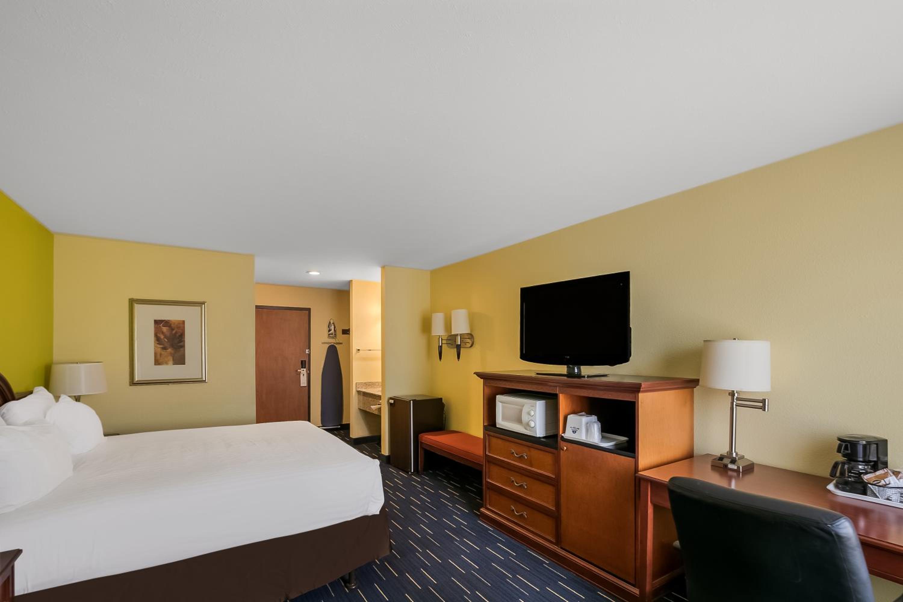 King Suite - Photo 4