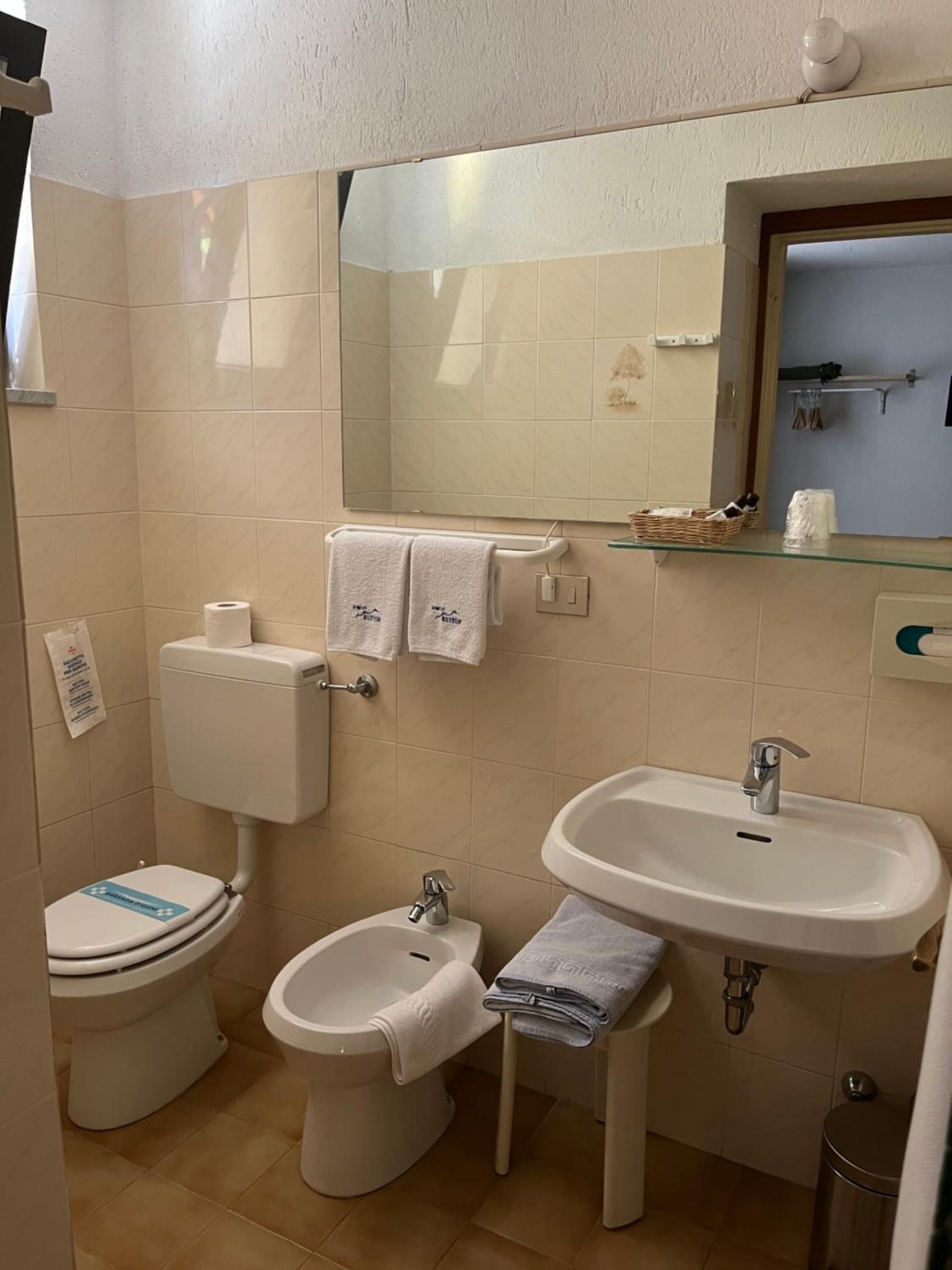 Economy Double Room photo 3