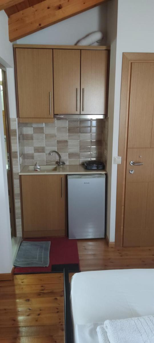 Economy Double Room photo 1