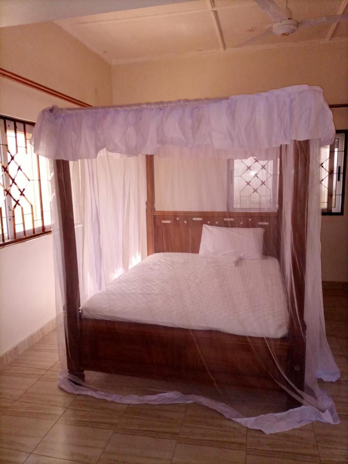Three-Bedroom Villa photo 2