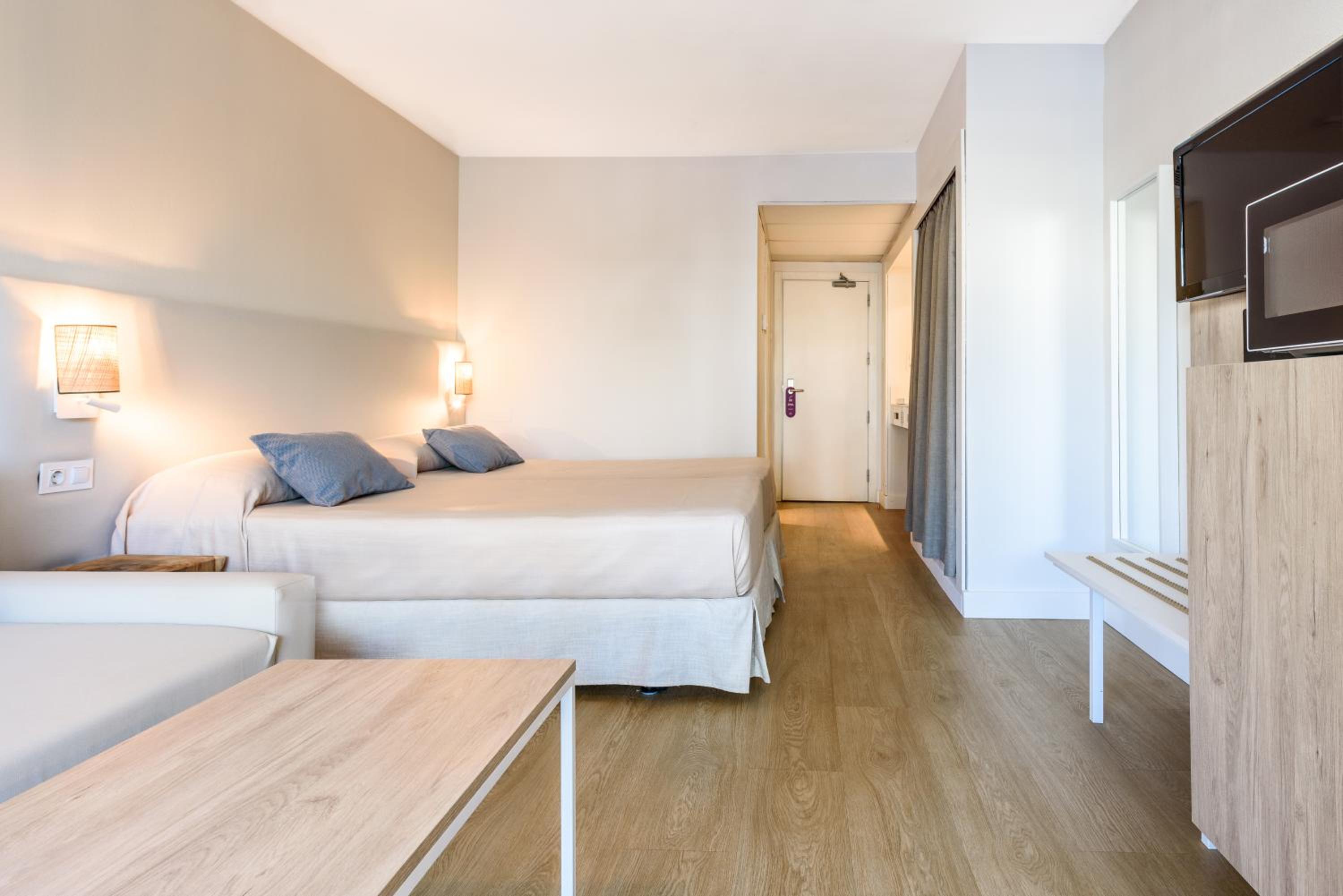 Double Room - Magnus