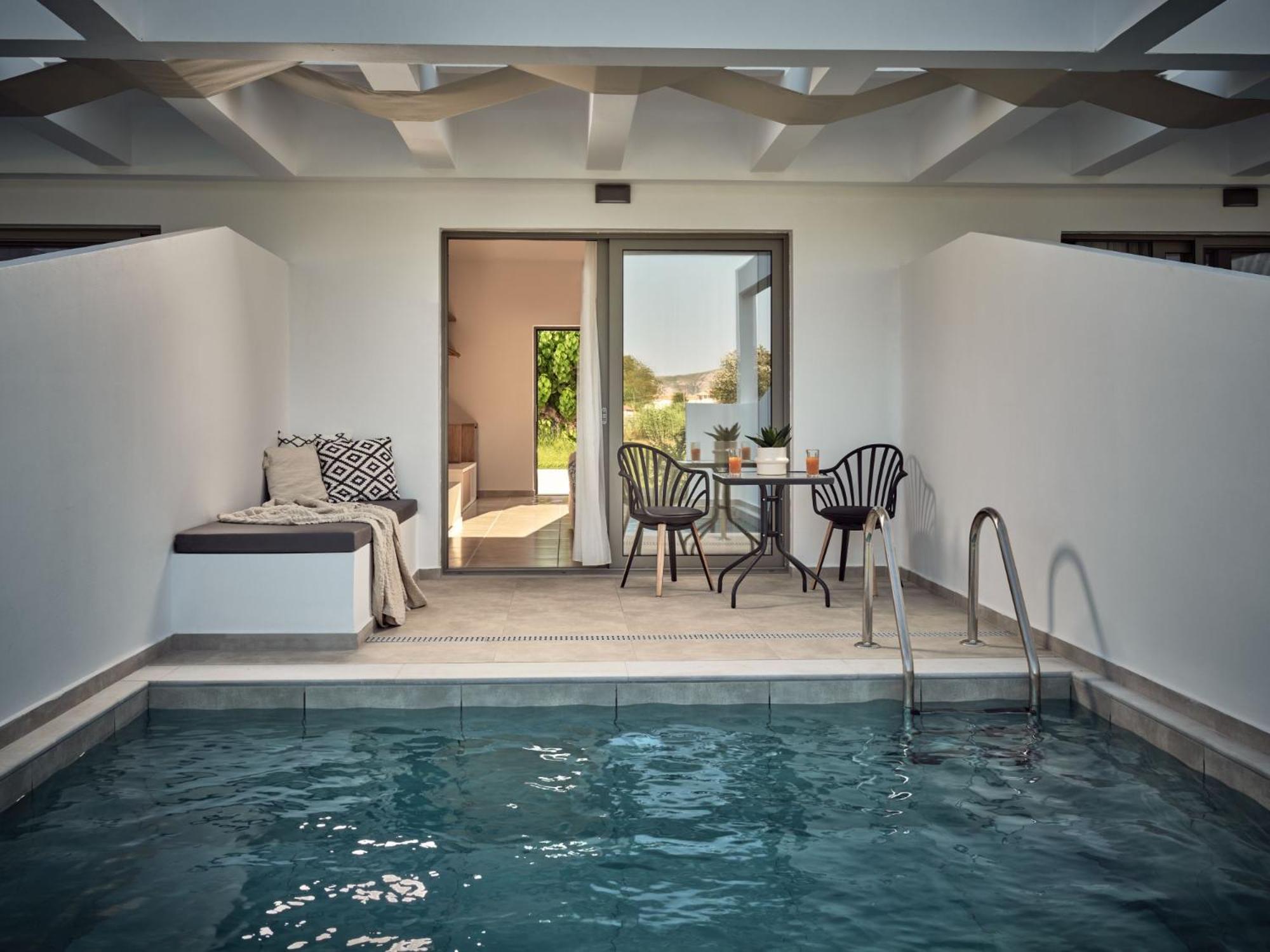 Suite with Private Pool