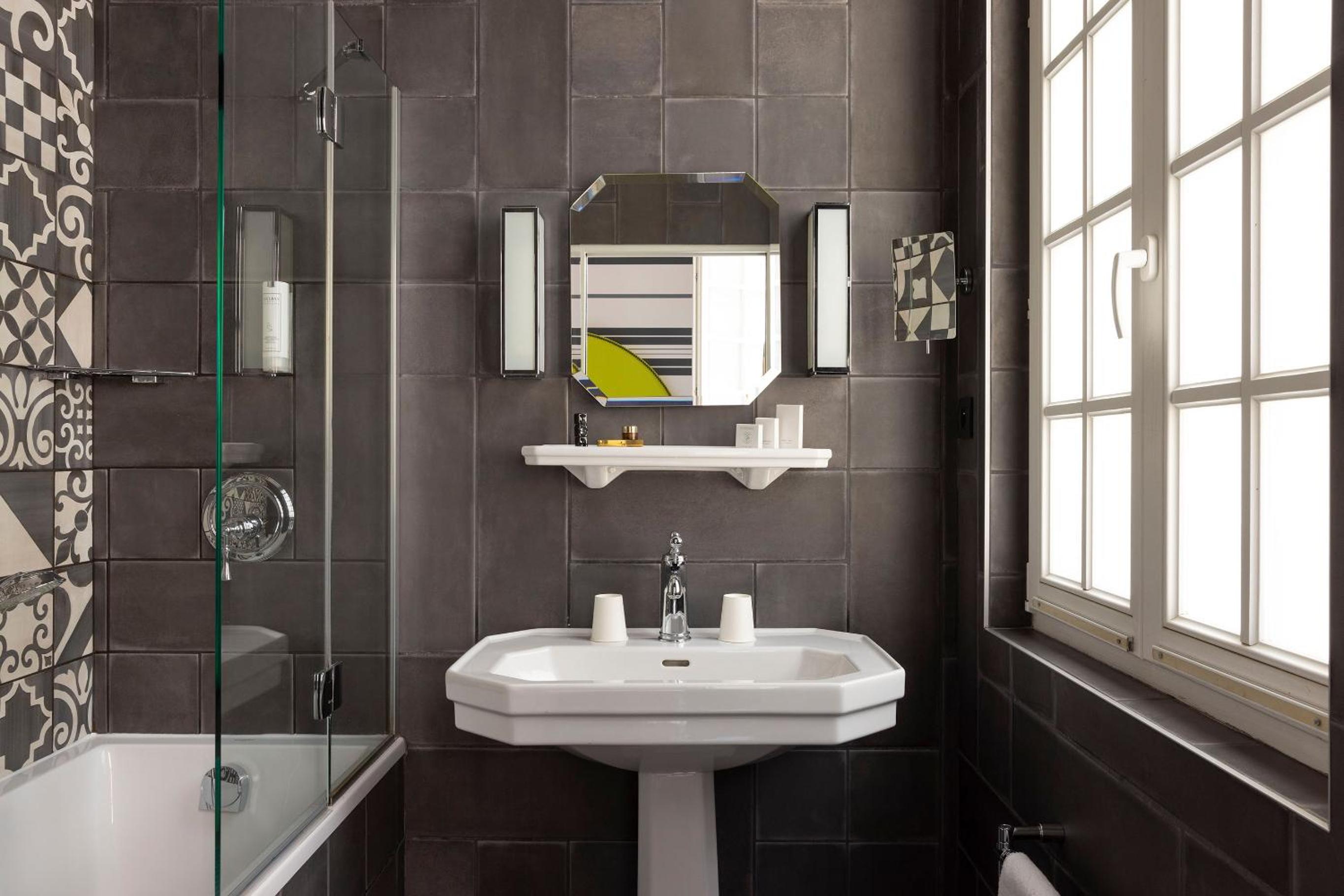 Superior Triple Room photo 3