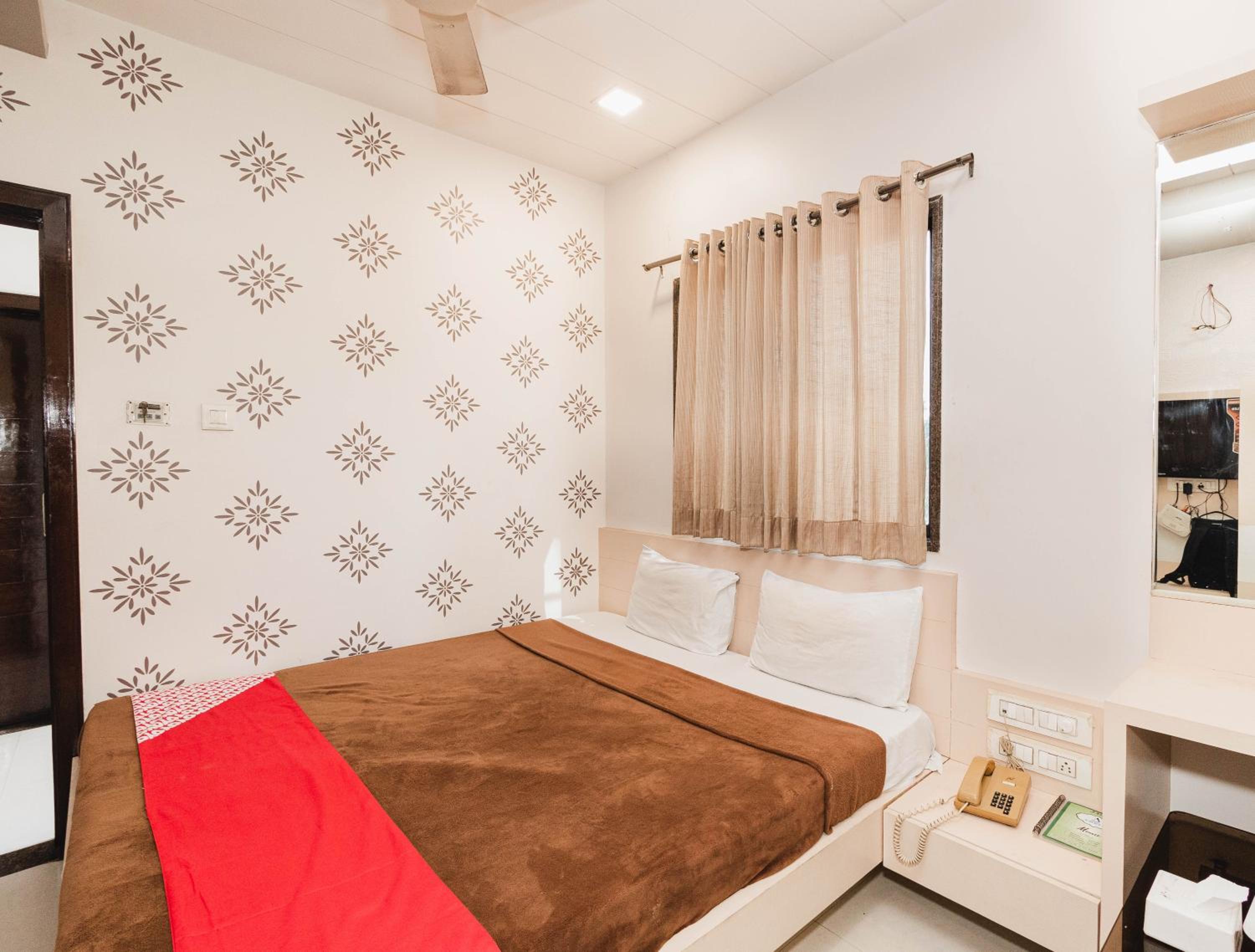 Standard Double Room - Photo 1