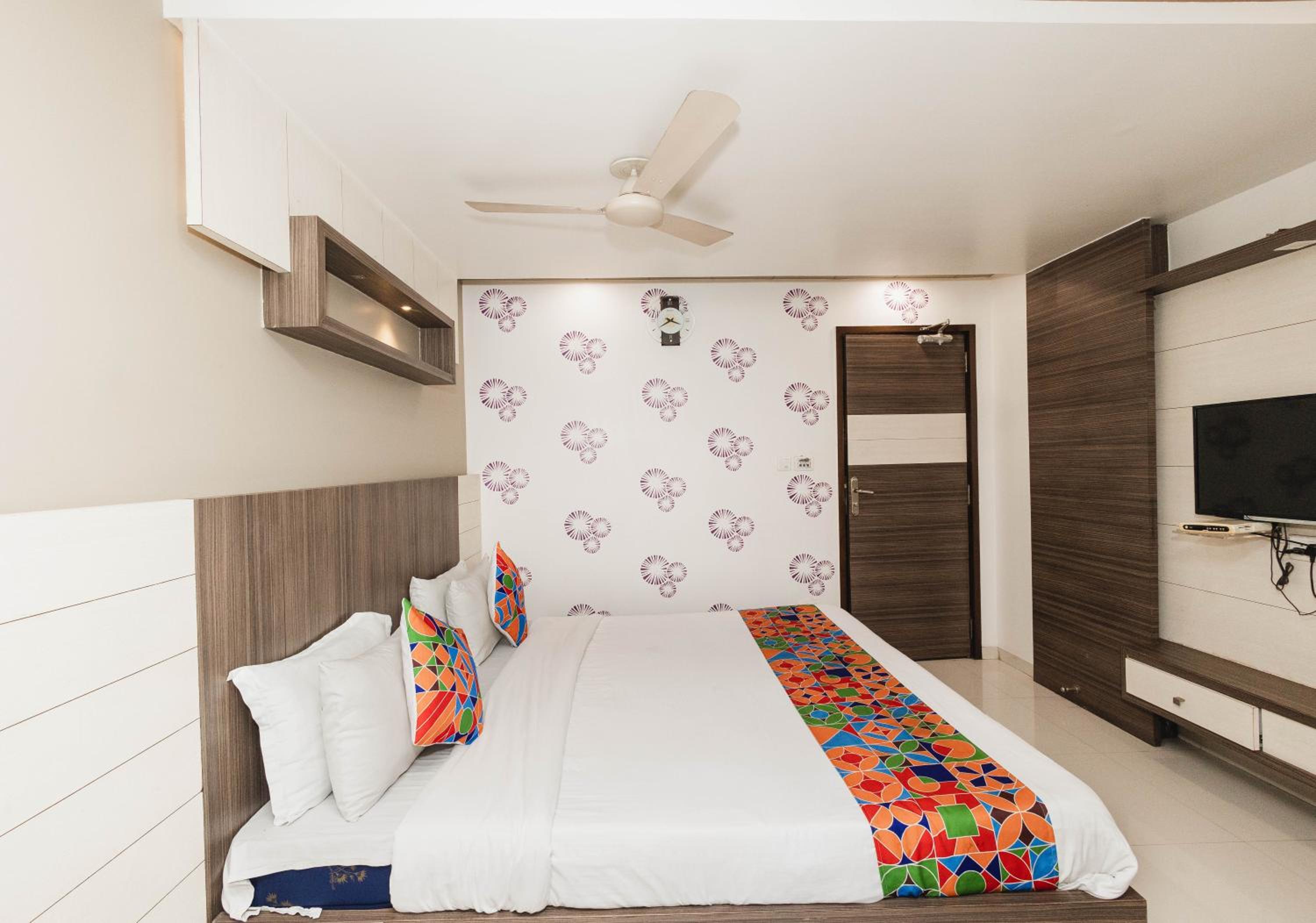 Deluxe Triple Room - Photo 5