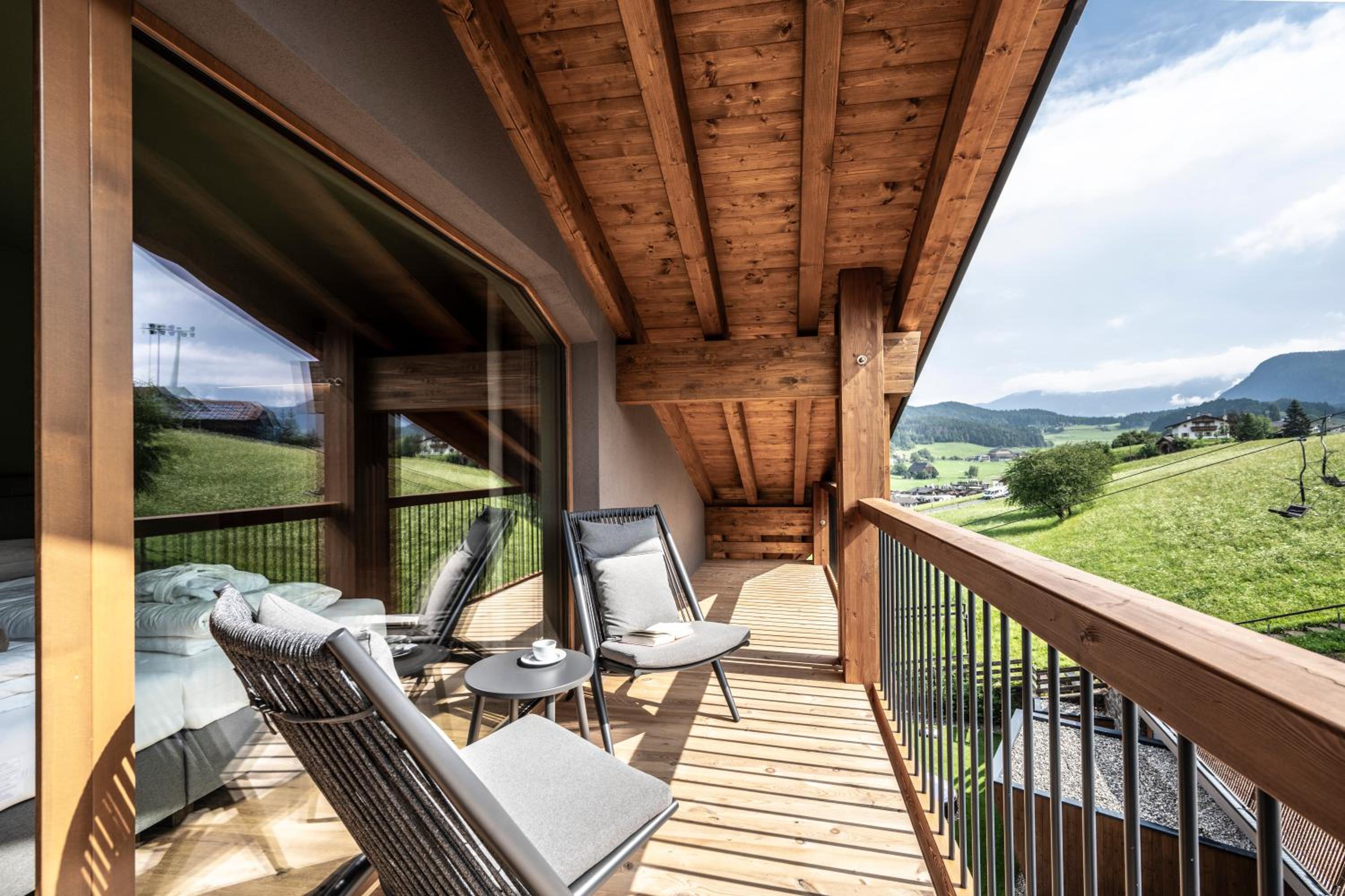 Double Room with Panorama View - Photo 3