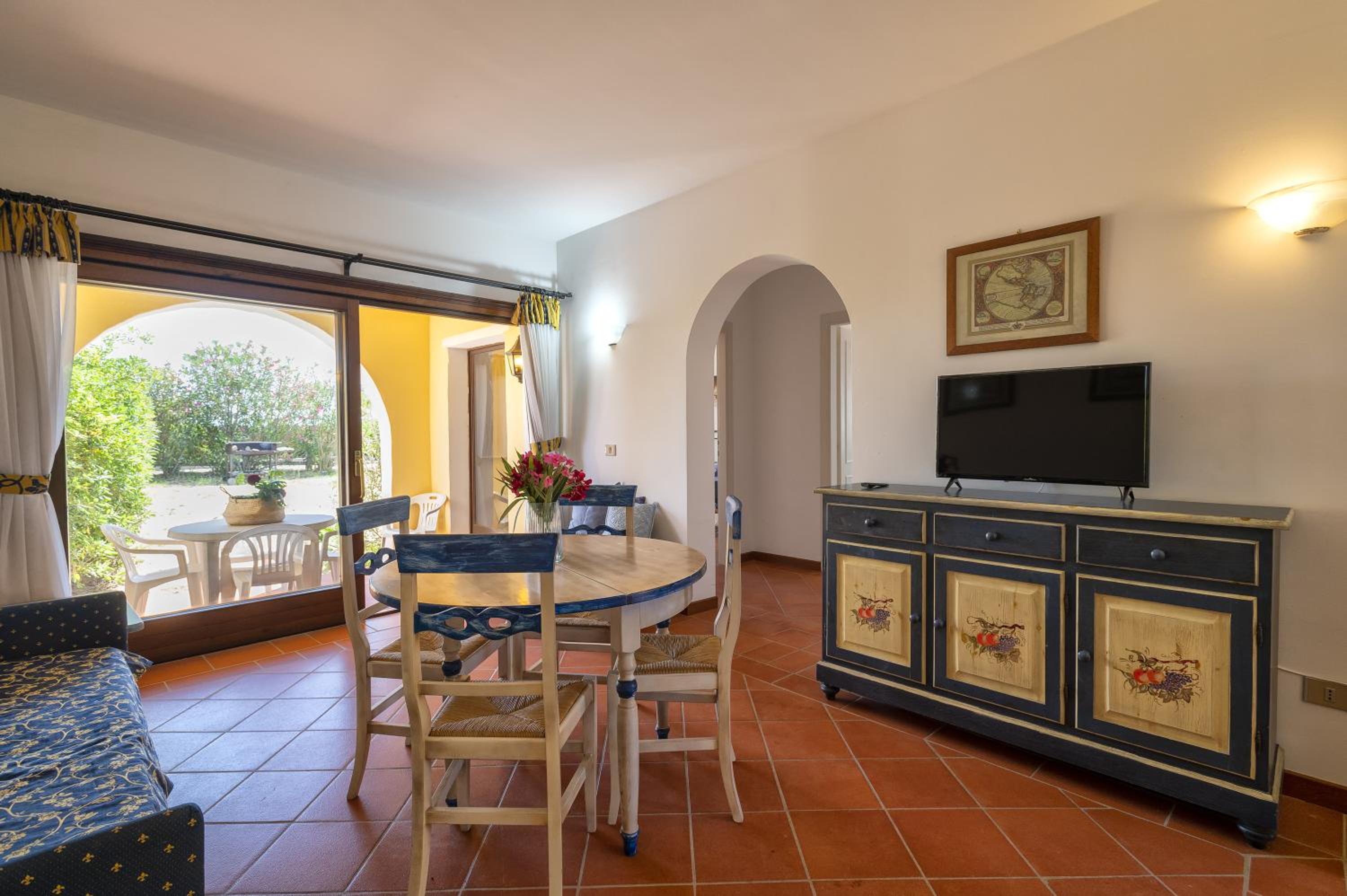 Two-Bedroom Deluxe Apartment with Ocean View