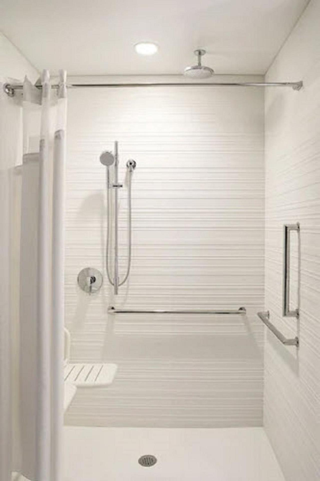 King Room with Sofa Bed and Roll-in Shower - Mobility Accessible