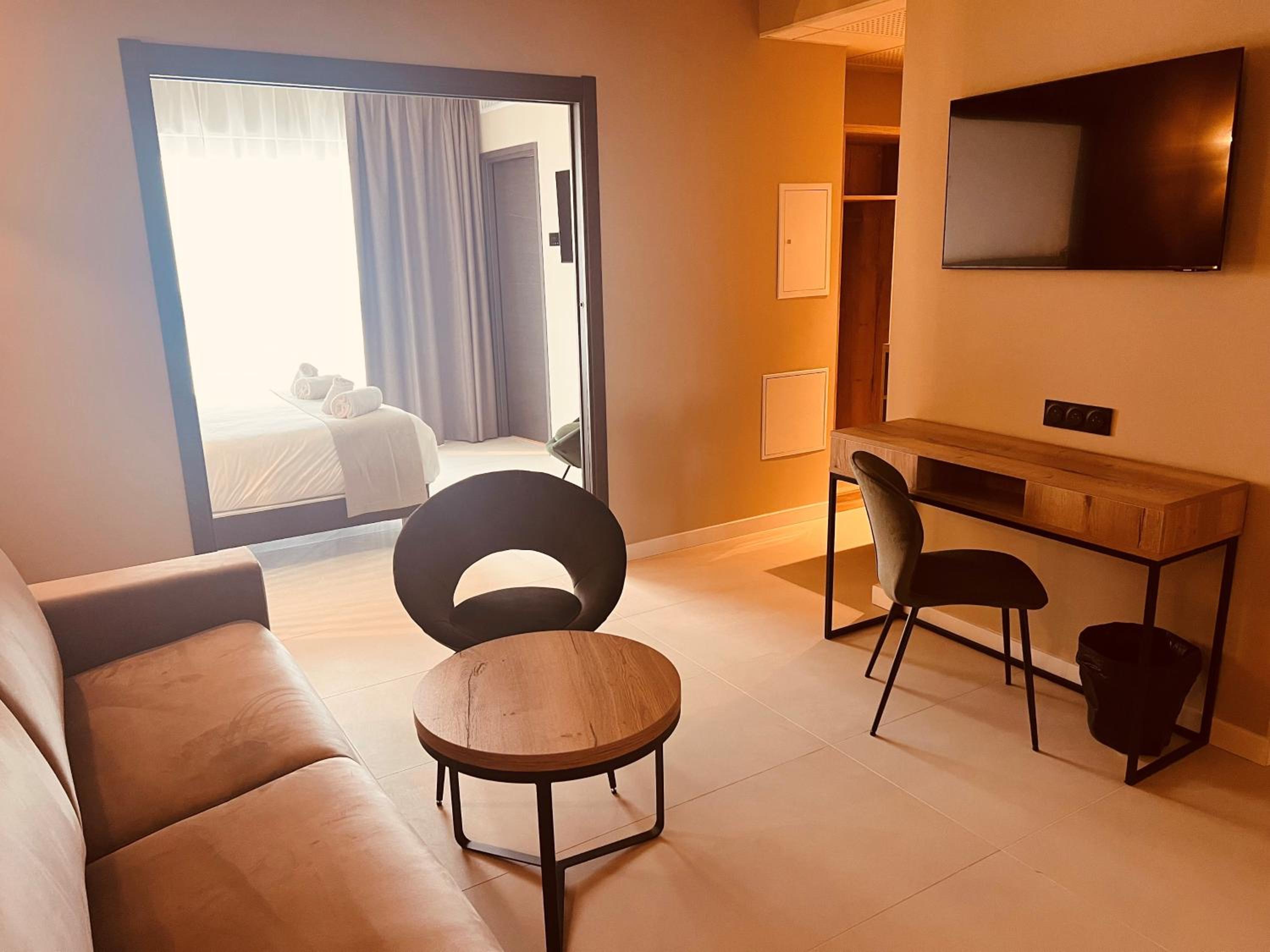 Junior Suite - Photo 1