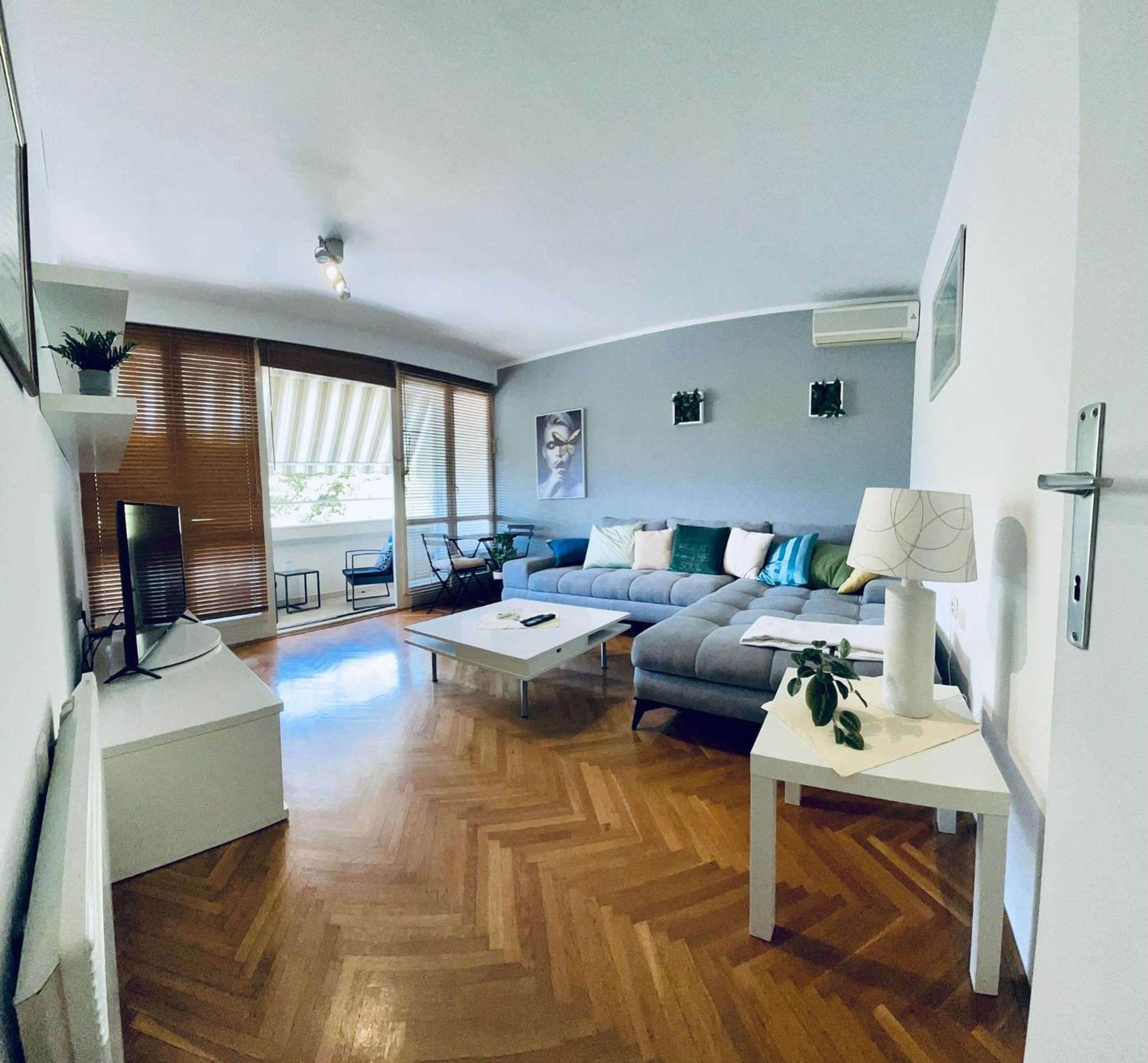 One-Bedroom Apartment with Balcony
