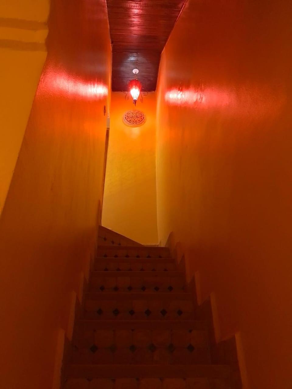 Double Room with Private Bathroom - Photo 8