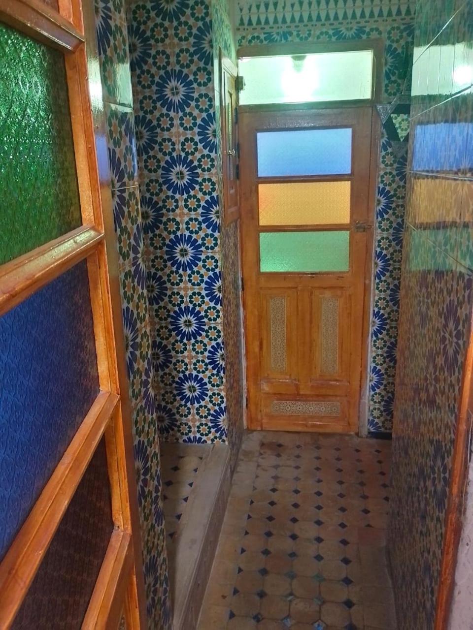 Economy Triple Room - Photo 23