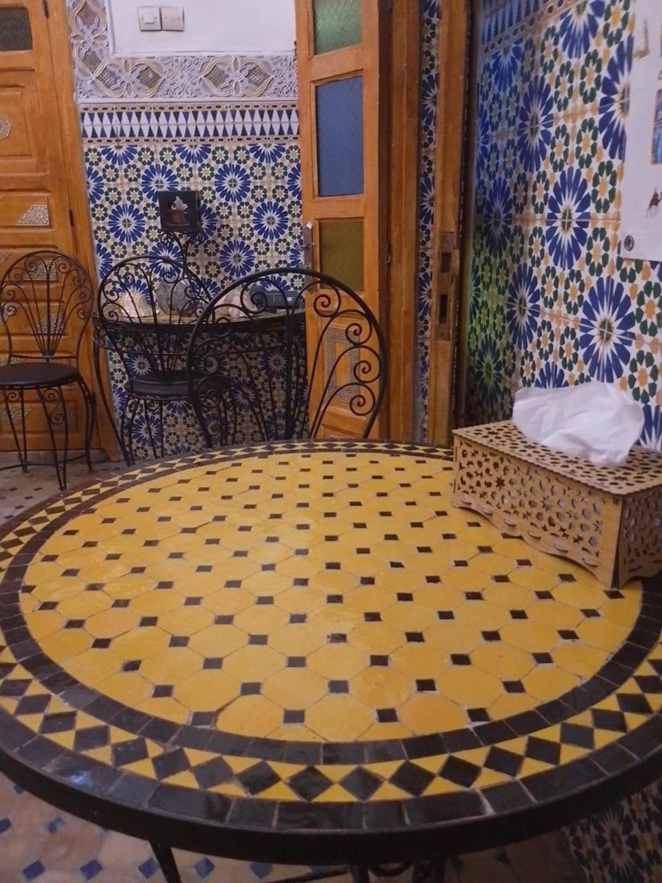 Economy Triple Room - Photo 22