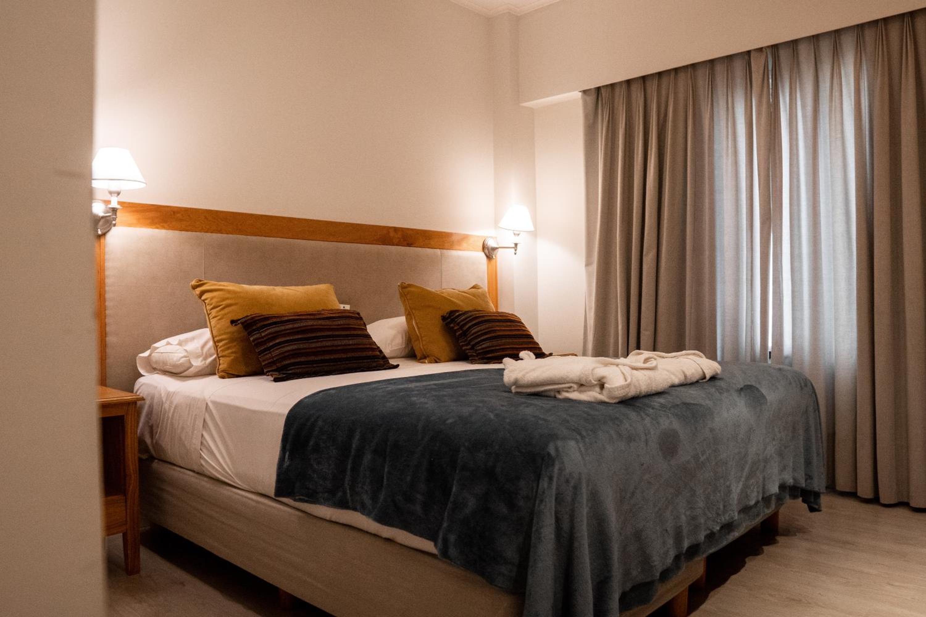 Interior Double or Twin Room photo 1
